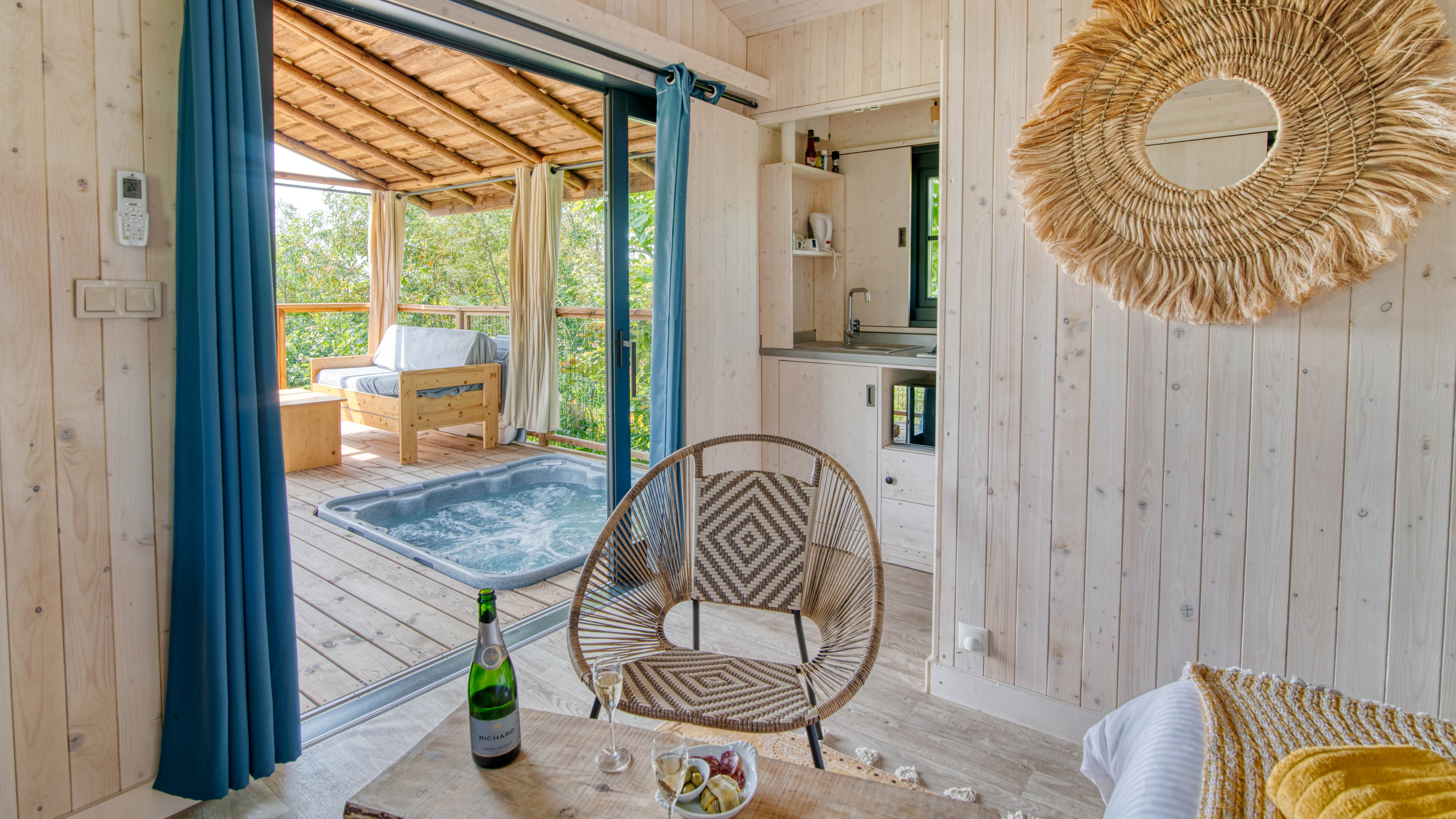 Cabane Miel et Coton : une évasion sensorielle en pleine nature à Villarzel Du Razès — environnement naturel