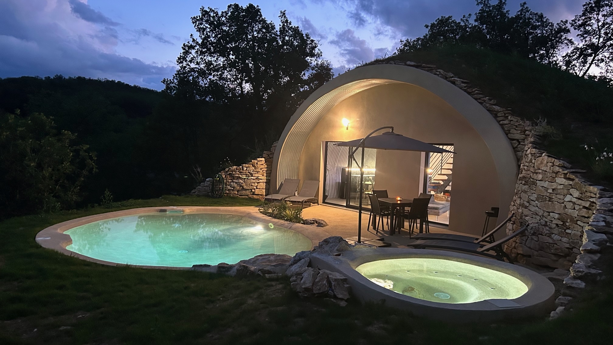 V.I.P Refuge - Lagon & Spa : une expérience inclassable à Le Vignon-En-Quercy — chambre