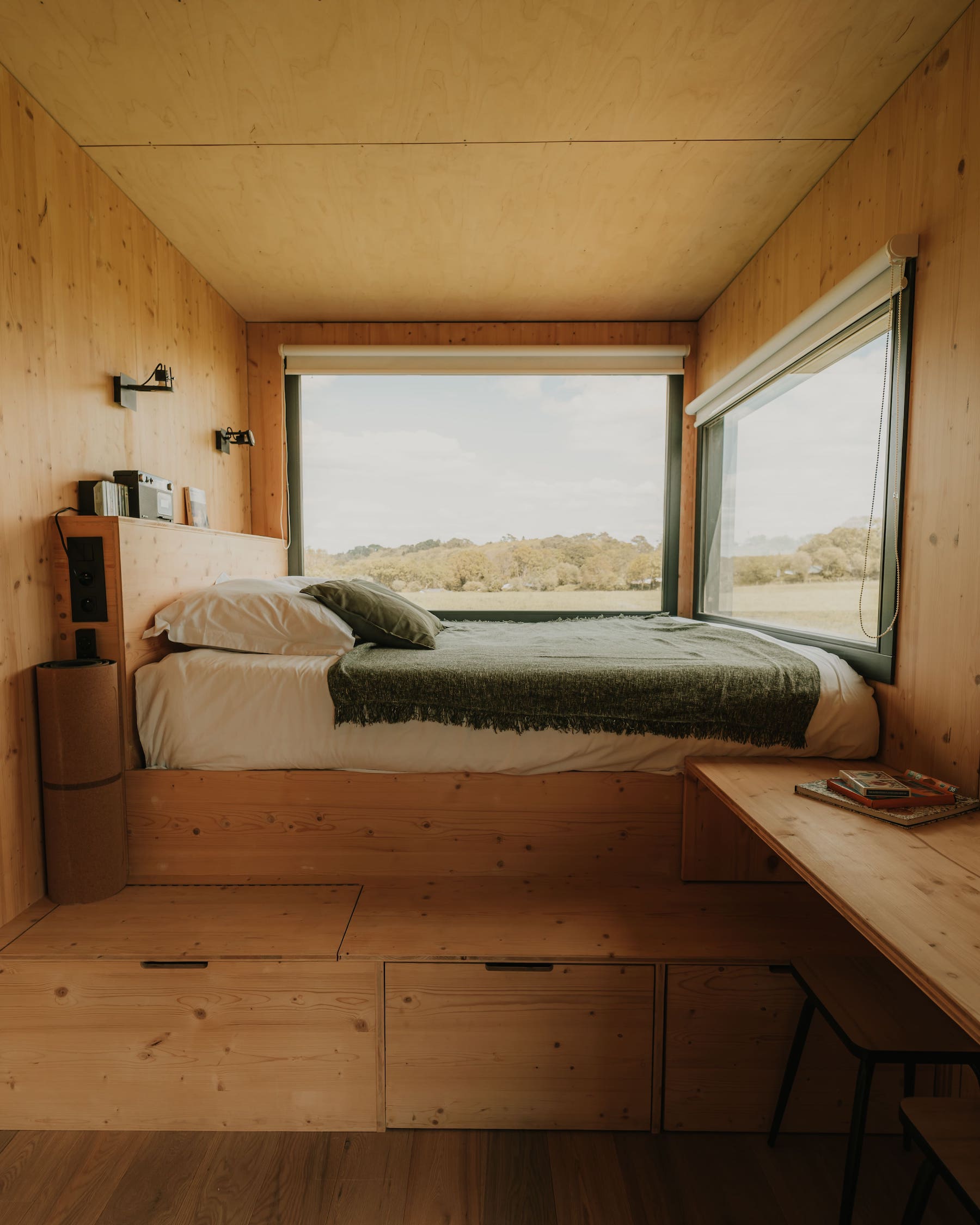 Séjournez dans une tiny house moderne au cœur de la campagne bretonne à Pont-L'abbé — vue intérieure