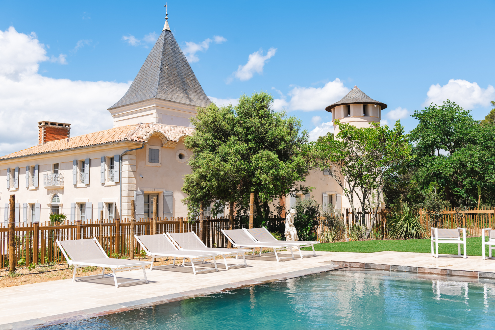 L'Orangerie du Château : un gîte 5 étoiles avec spa à Pezenas — environnement naturel