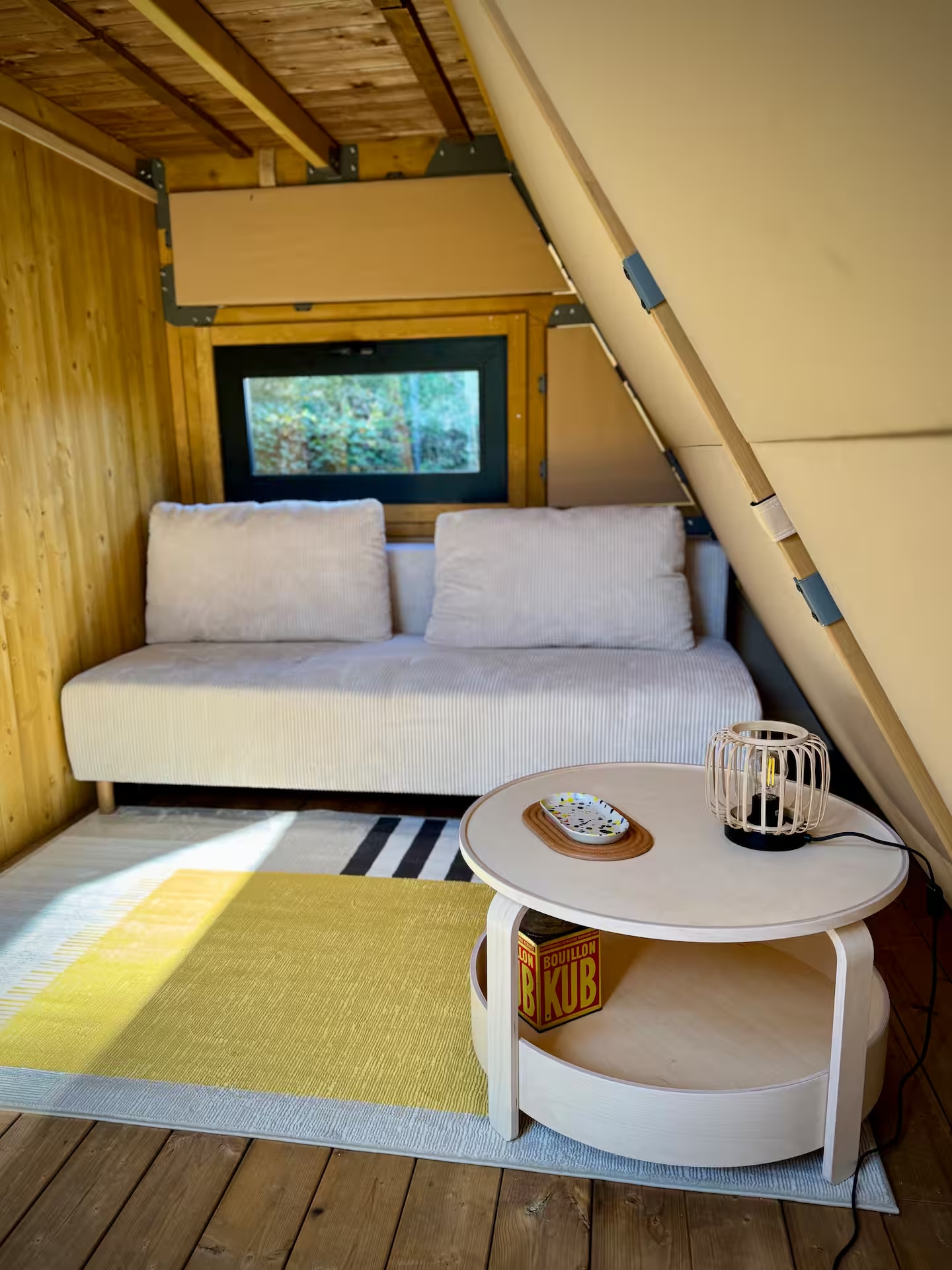 Cabane Glamp Marguerite — Séjour détente avec spa à Pyrénées-Orientales à Perpignan — salle de bain