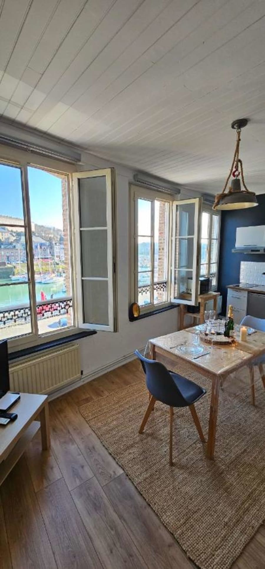 L'Atelier Duplex — Maison insolite avec vue sur le port à Saint-Valery-en-Caux à Saint-Valery-en-Caux — espace de vie