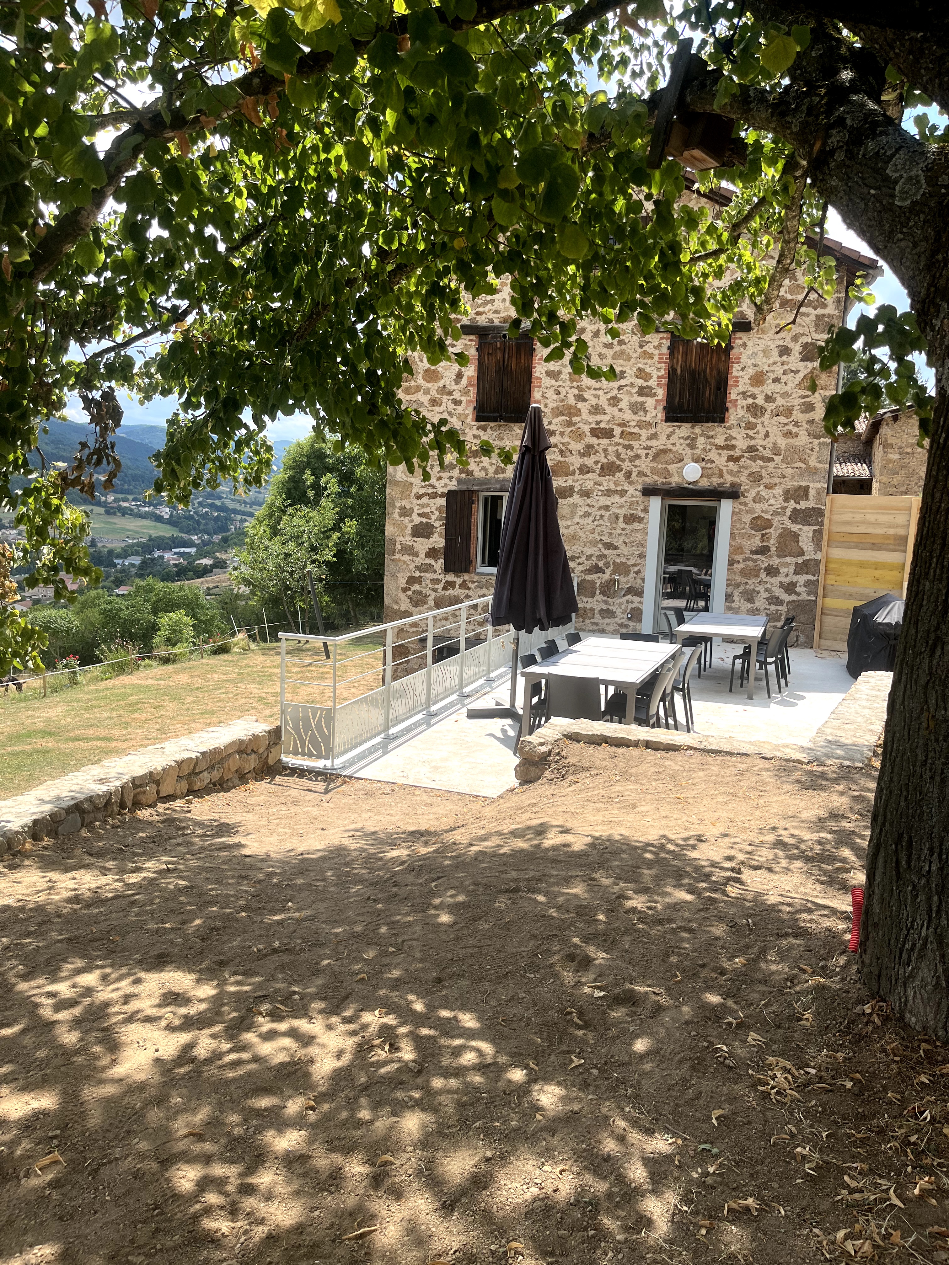 Gîte du domaine Solio — Maison insolite avec spa à Ardèche