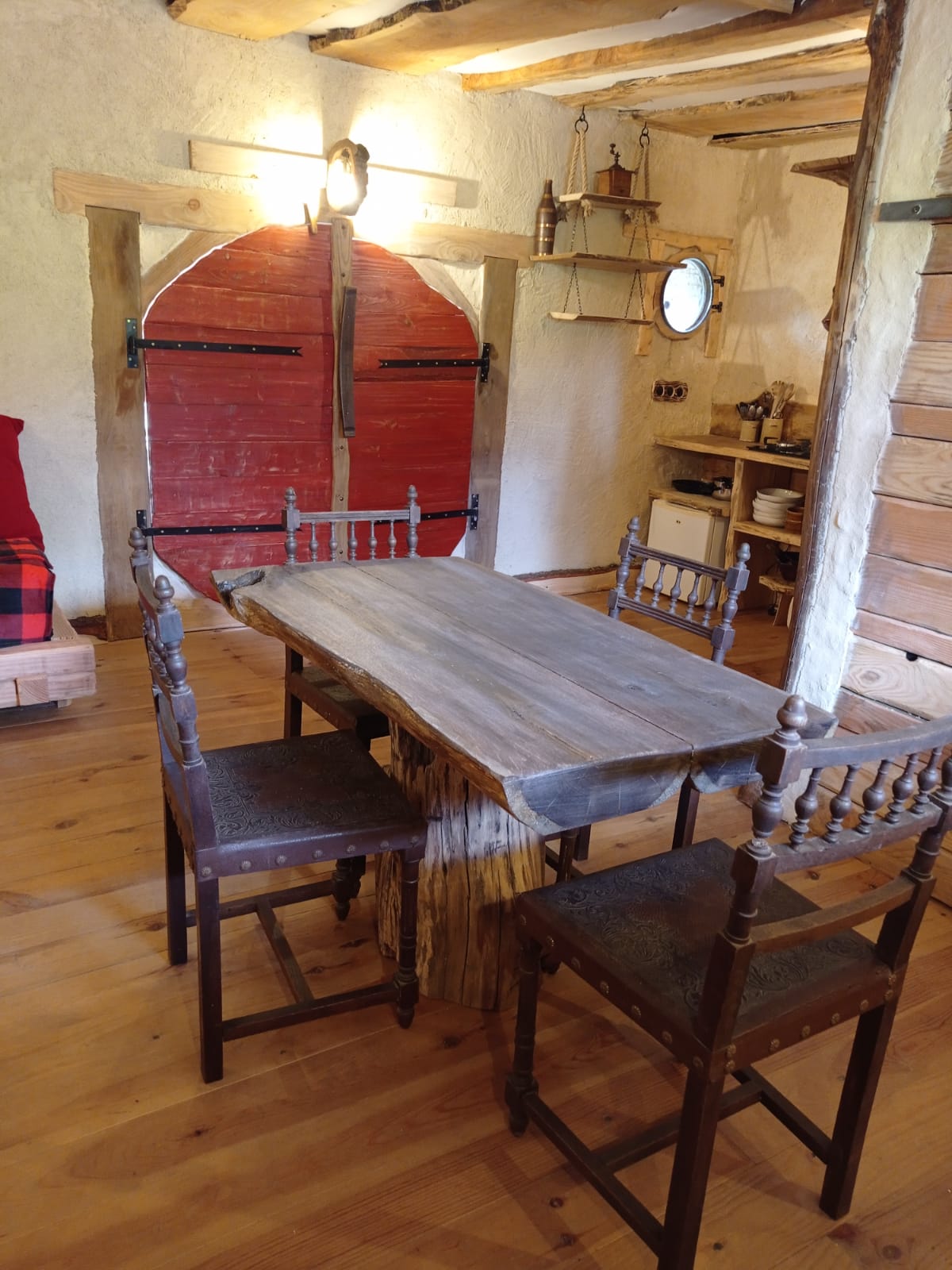 La maison Sacquet : une échappée enchantée en Limousin à Saint Sulpice Les Feuilles — vue depuis la terrasse