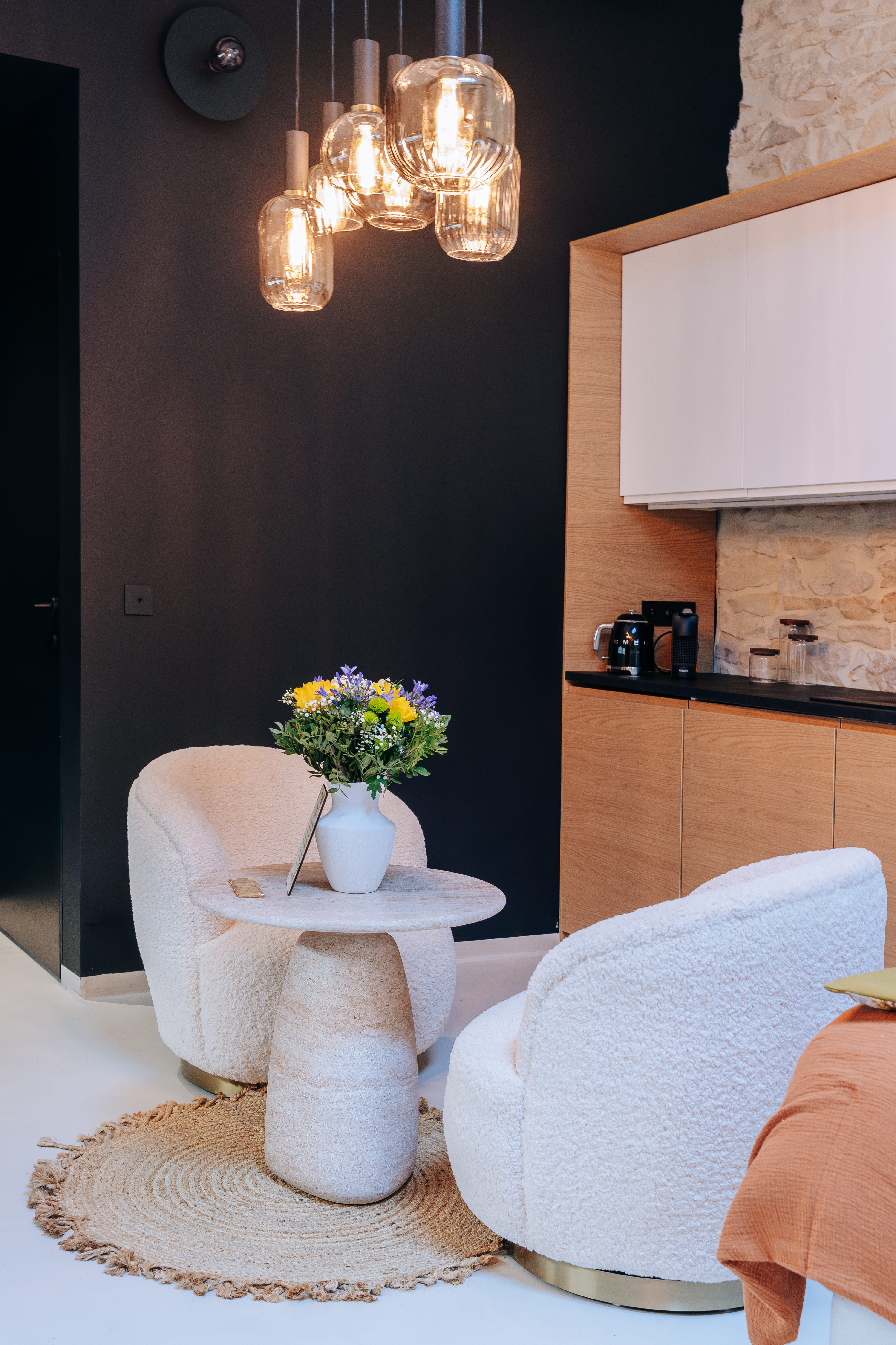 La Grange — Maison insolite avec jacuzzi à Tavel à Tavel — détail architectural