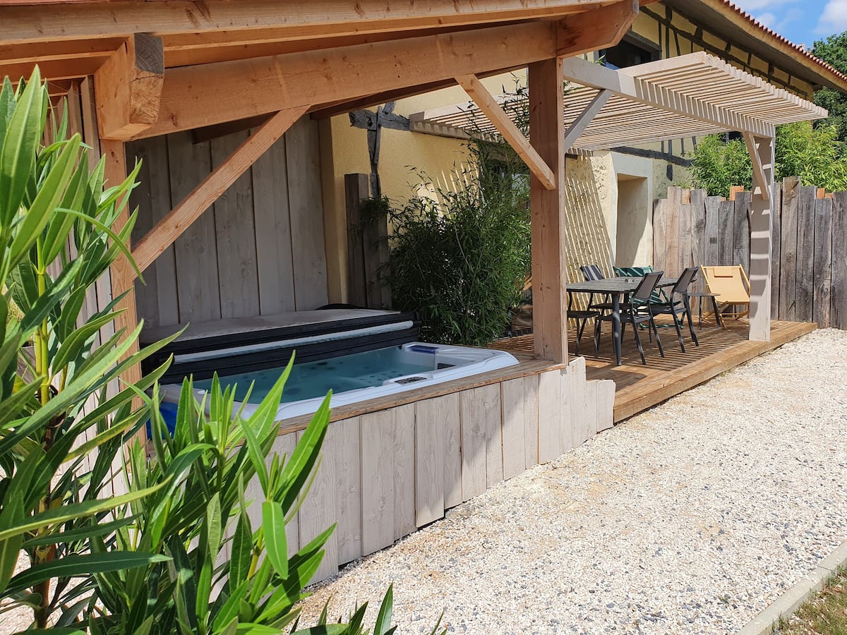 Un grand cottage écolodge au cœur des Midi-Pyrénées à Pallanne — cuisine