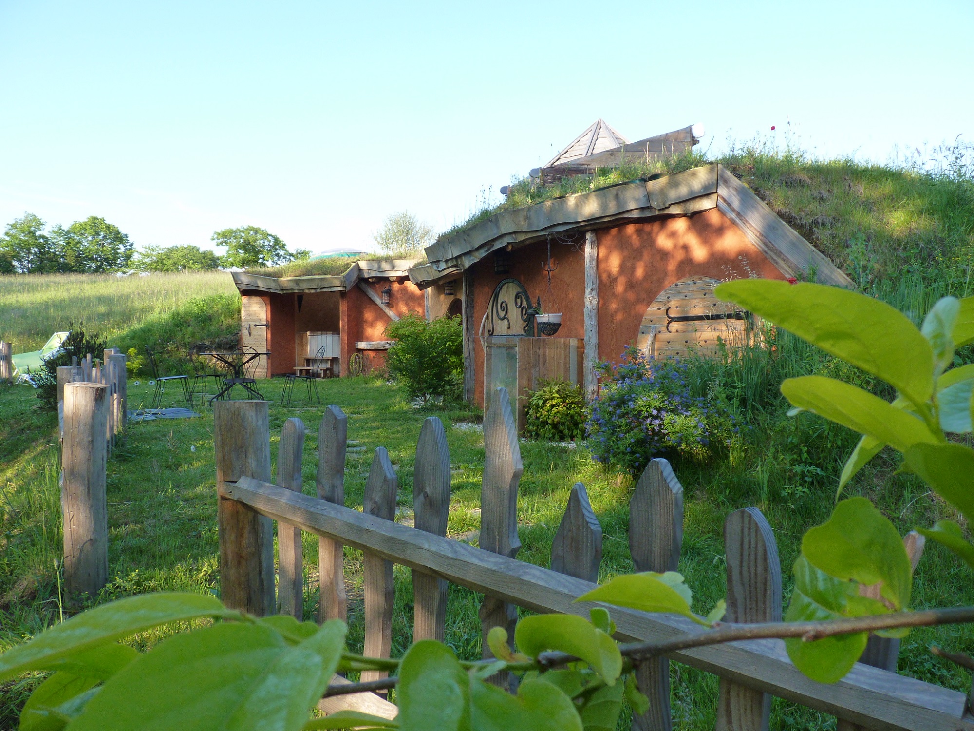 La Cabane-Spa Hobbit : une expérience immersive en Aquitaine