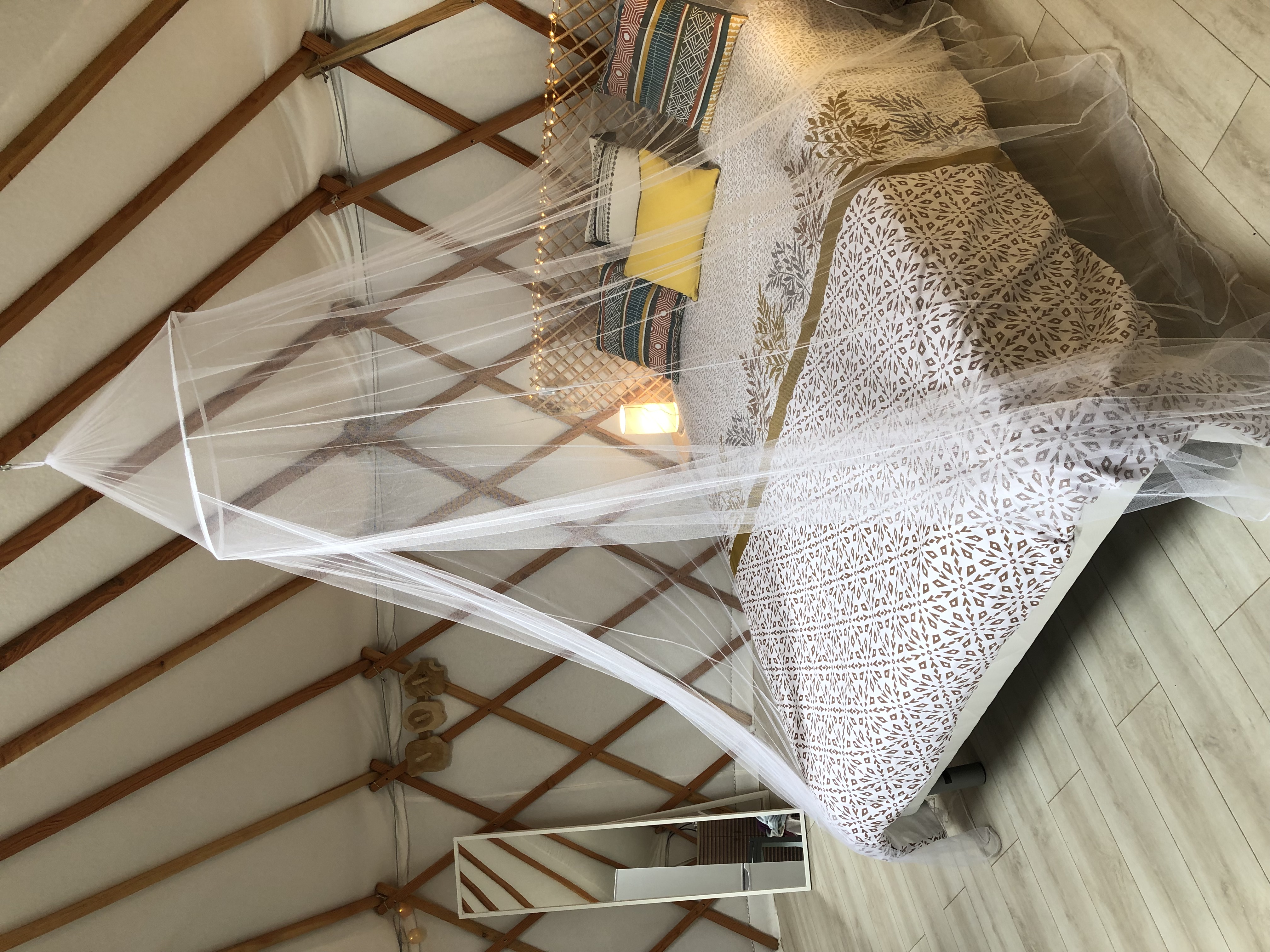 Évasion dans une yourte climatisée en Aquitaine à Grignols — cuisine