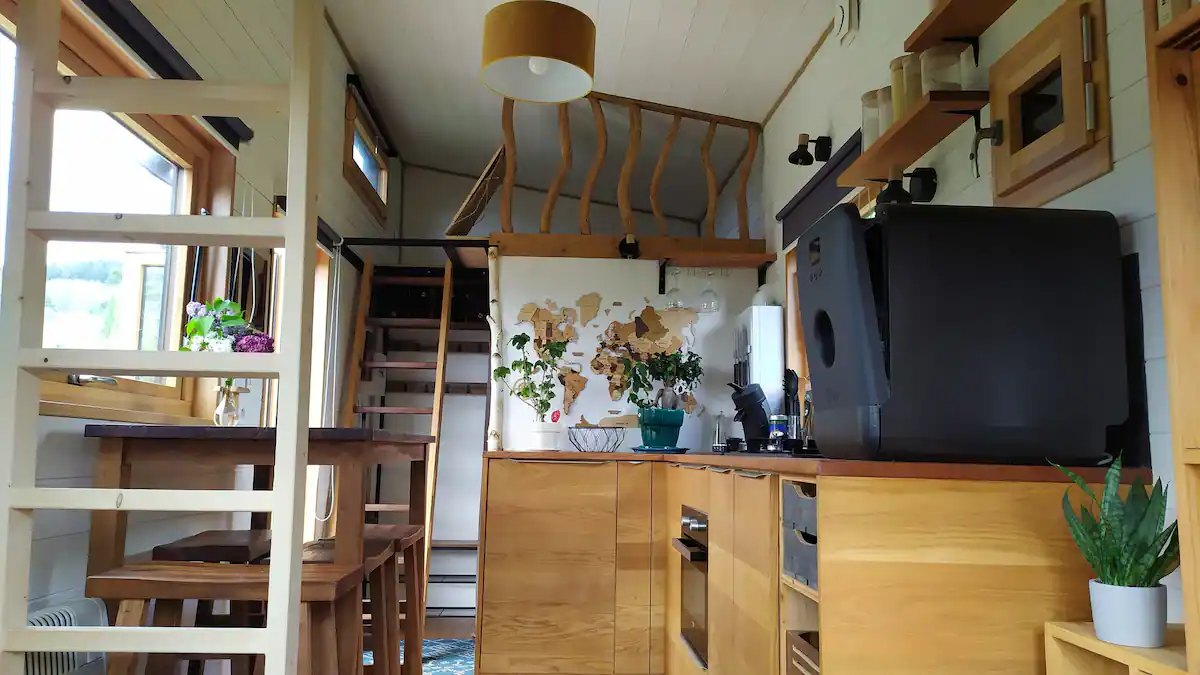 Tiny house moderne avec terrasse en Rhône-Alpes à Ambierle — chambre