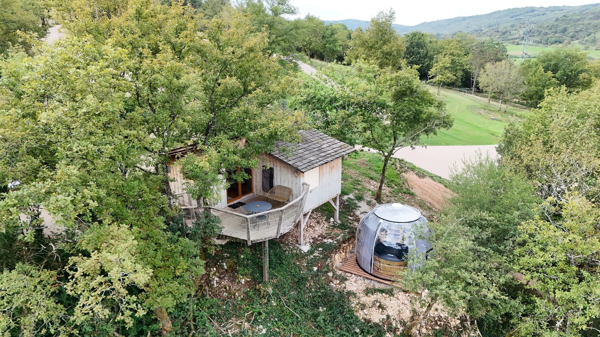 La Sapinière : une cabane sur pilotis au cœur des Alpes — Cabane à Serrières-Sur-Ain