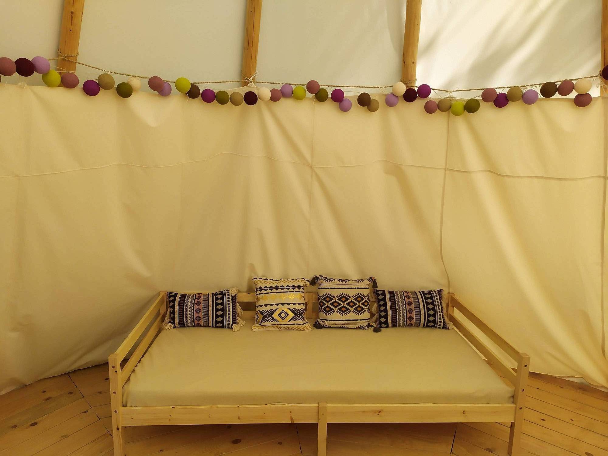 Un tipi d'Indiens au cœur de la Drôme à Albon — salle de bain