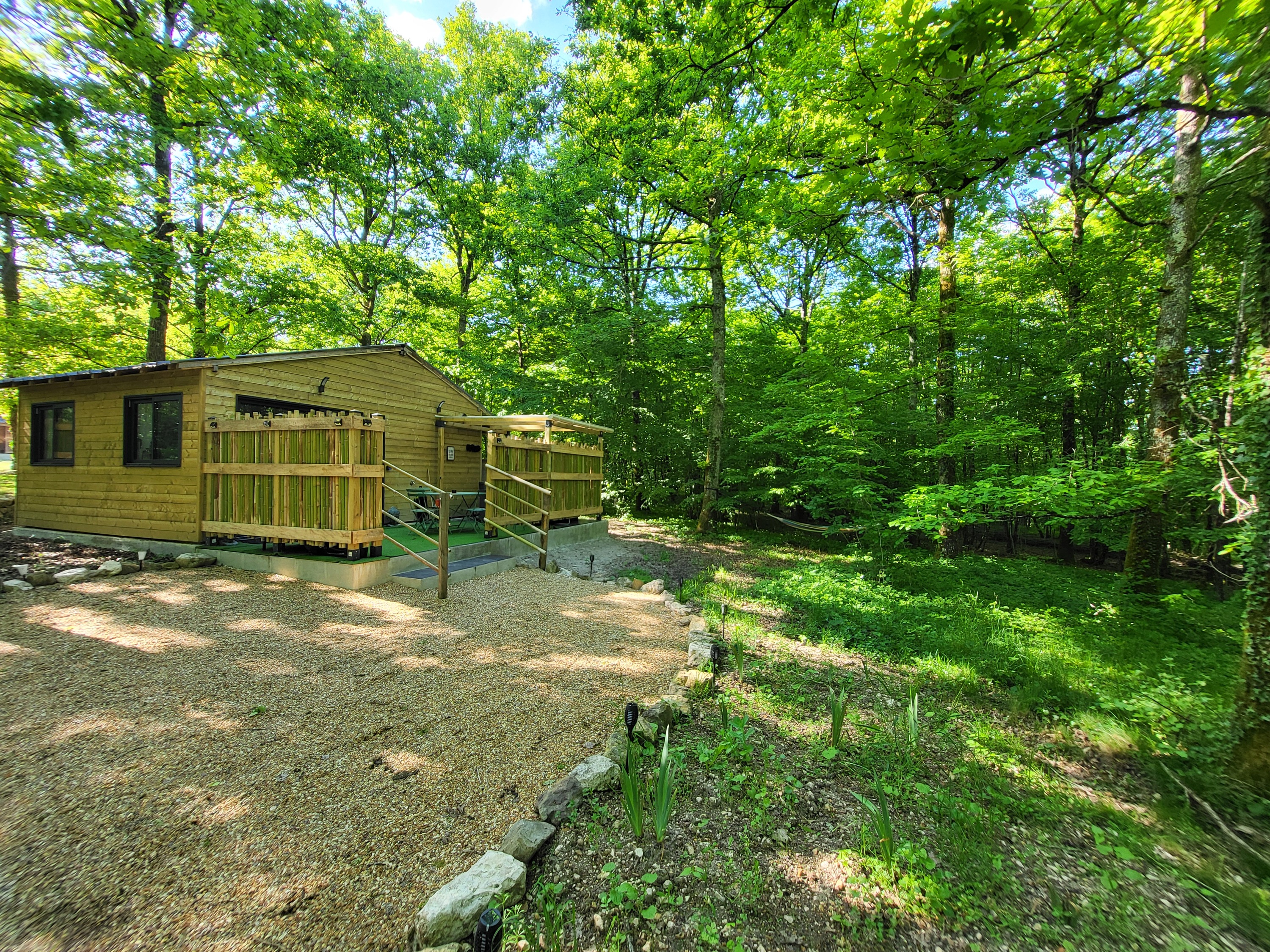 Cabanes en Loire & Spa — Cabane romantique avec jacuzzi à Loir-et-Cher