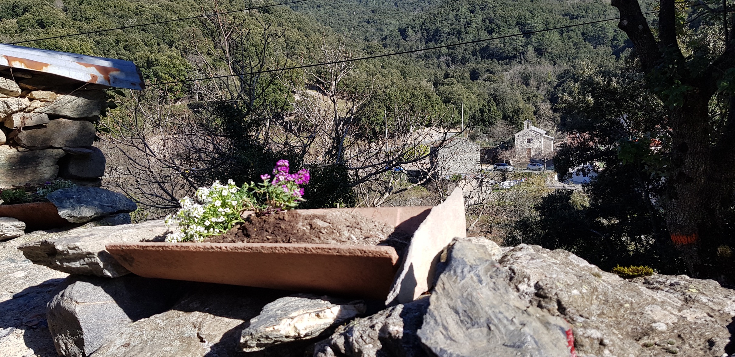 U Paliaghju : un cabanon authentique en Corse à Santa-Lucia-Di-Mercurio — salle de bain