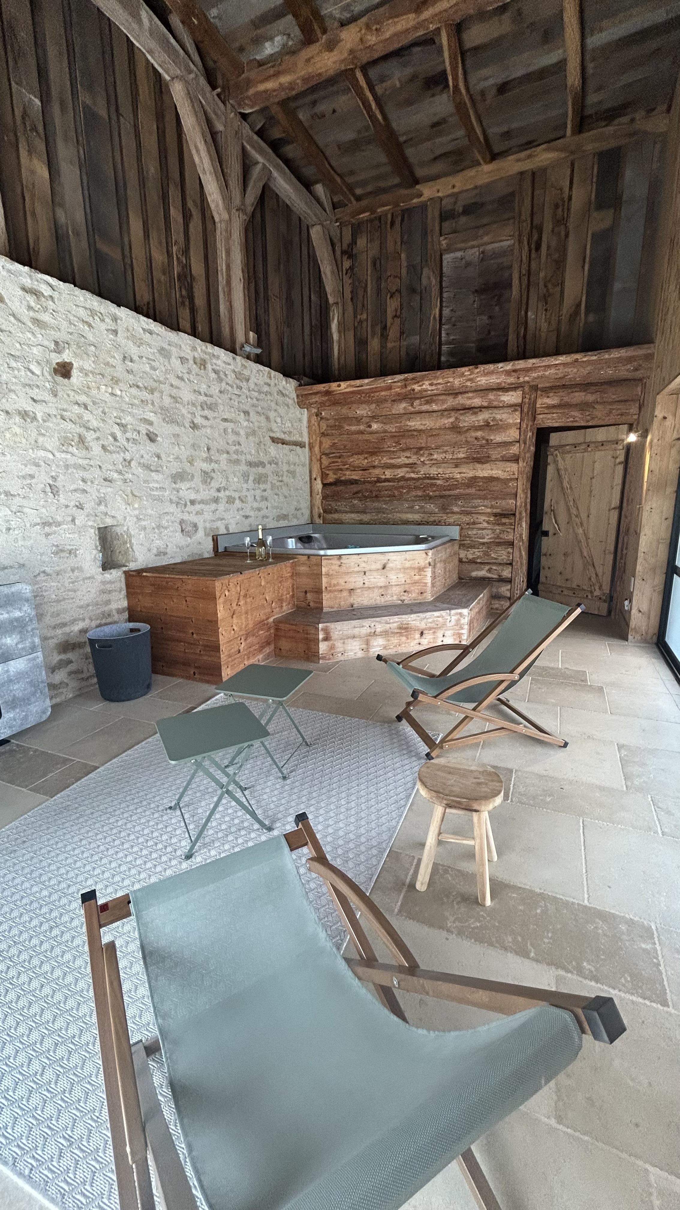 Chambre Spa Caline — Chambre à thème avec Spa à Doubs à Doubs — chambre