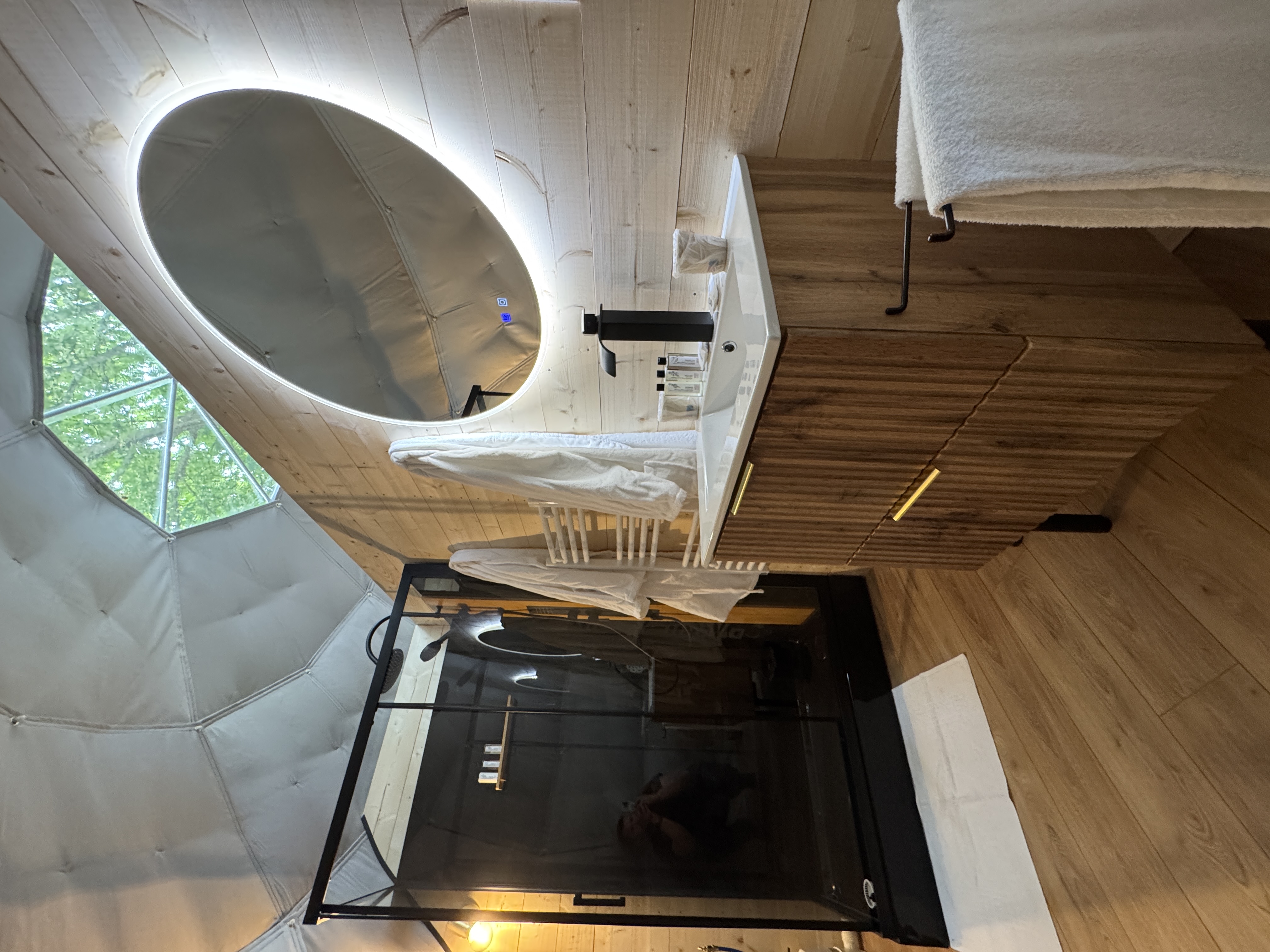 Bulle Perchée Étoile Filante & Spa