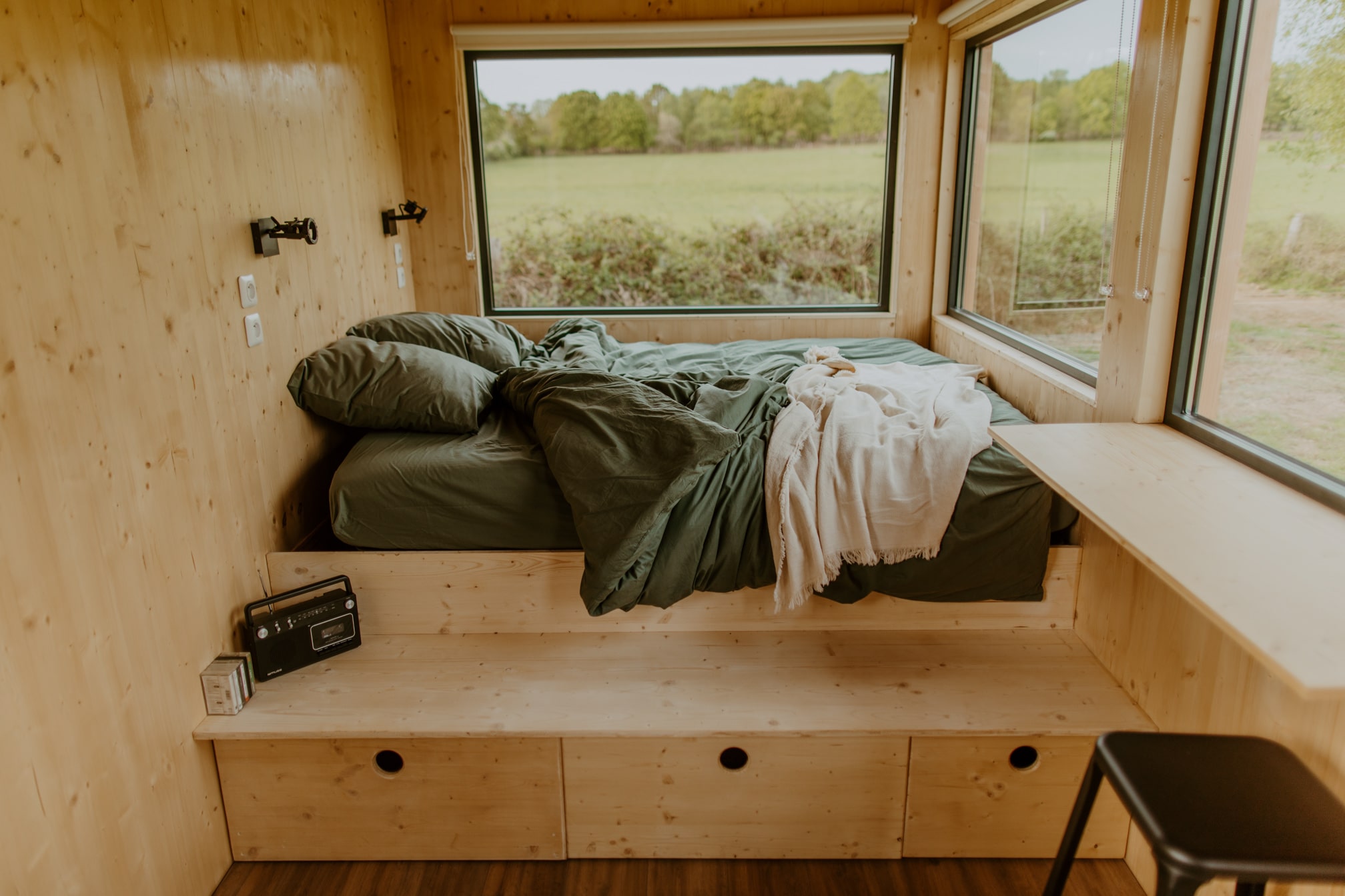 Parcel Tiny House — Séjour bucolique avec spa à Haute-Vienne à Limoges — vue depuis la terrasse