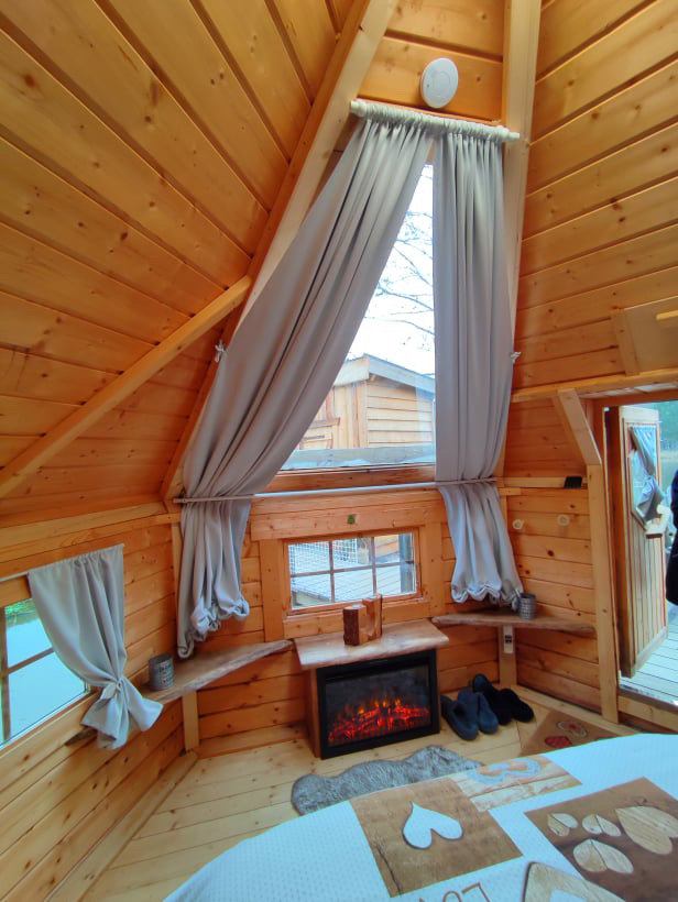 Kota chambre des Cambuses — Cabane sur l'eau avec bain nordique à Saint-Dié-des-Vosges à Saint-Dié-des-Vosges — cuisine