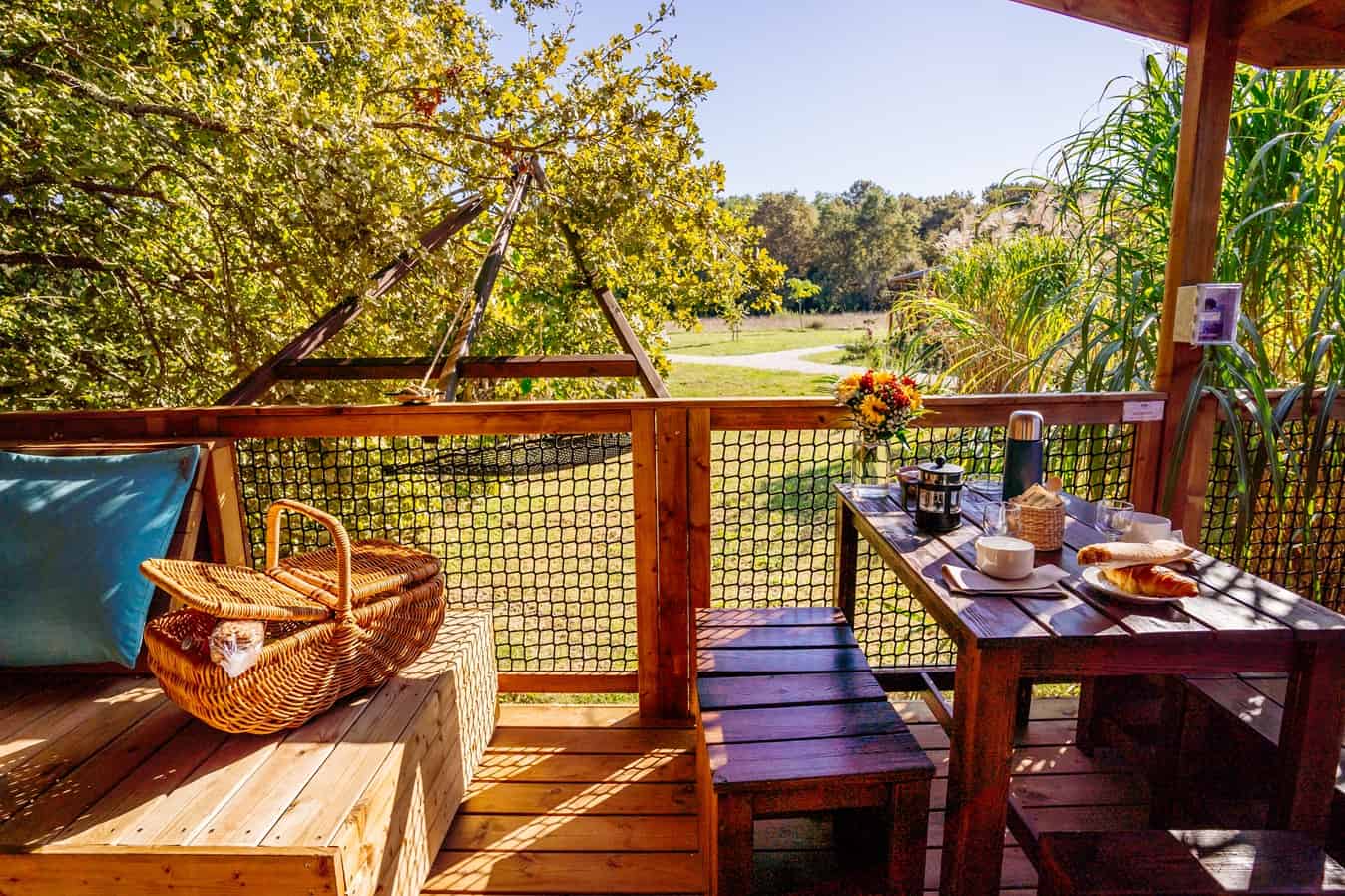 Océania Lodge avec spa — Cabane avec spa à Gironde à Le Nizan — détail architectural