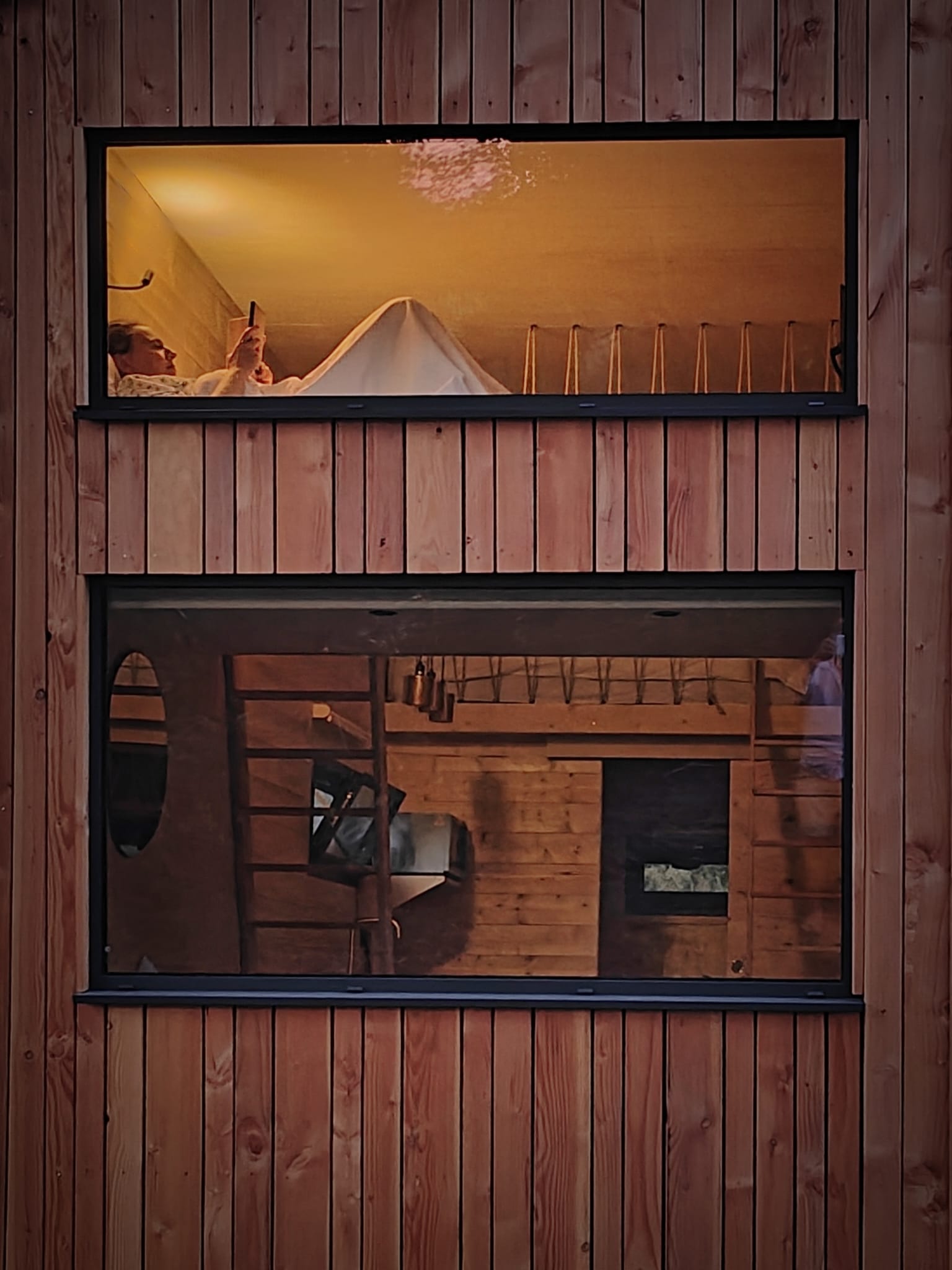Moose Tiny House Ambur : une escapade insolite en Auvergne à Saint Jacques D'ambur — vue depuis la terrasse