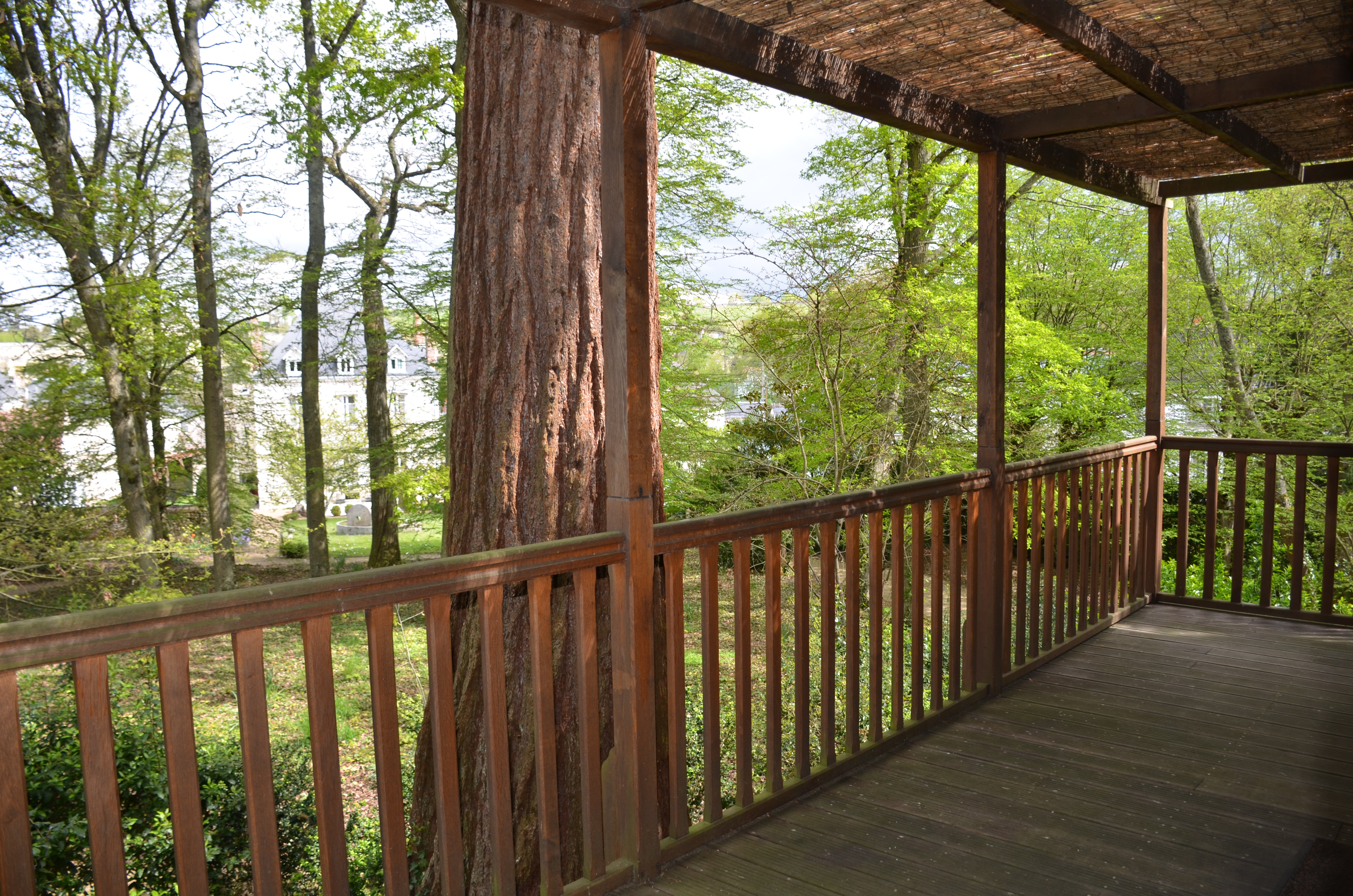 Cabane du Manoir du Parc & Spa privatif — Cabane sur pilotis à Amboise à Amboise — vue depuis la terrasse