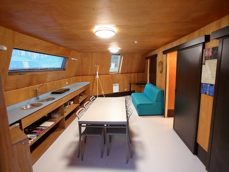 Gîte Charbonnier : un refuge avec spa privatif en Basse-Normandie à Saint-Sever-Calvados — cuisine
