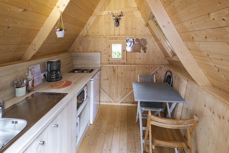 La Goutte d’Ô et ses 2 Casabanes : un séjour inclassable en Bretagne à Pont-Scorff — chambre