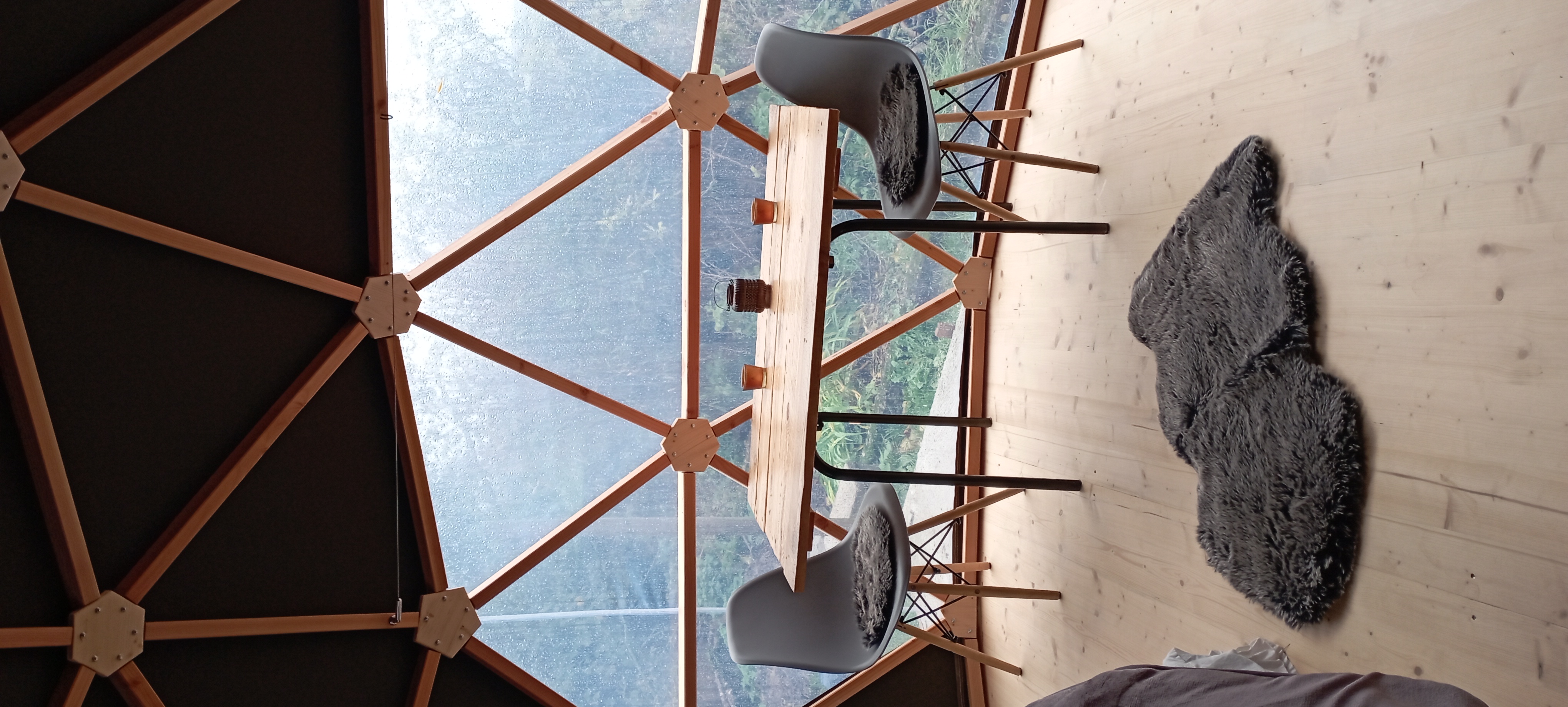 Cocon des Cabris — Dôme avec spa à Moselle à Les 2 Granges — détail architectural