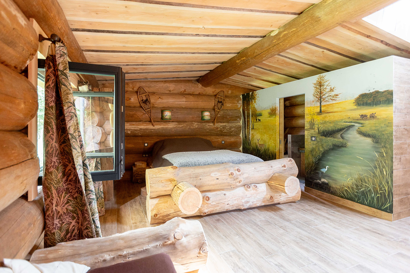 La Fuste & Spa : une cabane de trappeur au cœur de la nature à Echouboulains — espace de vie