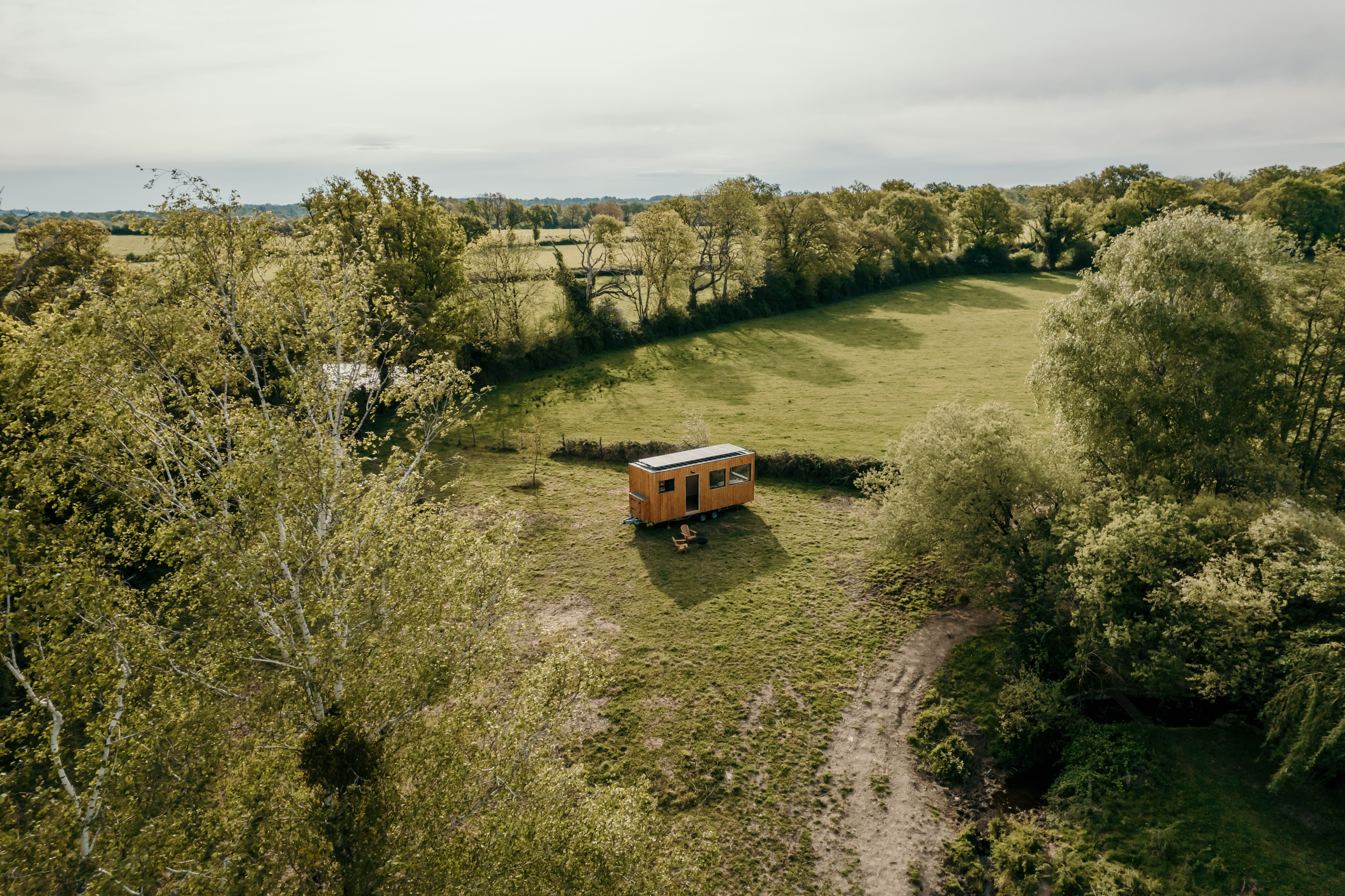 Parcel Tiny House — Séjour bucolique avec spa à Haute-Vienne à Limoges — vue intérieure
