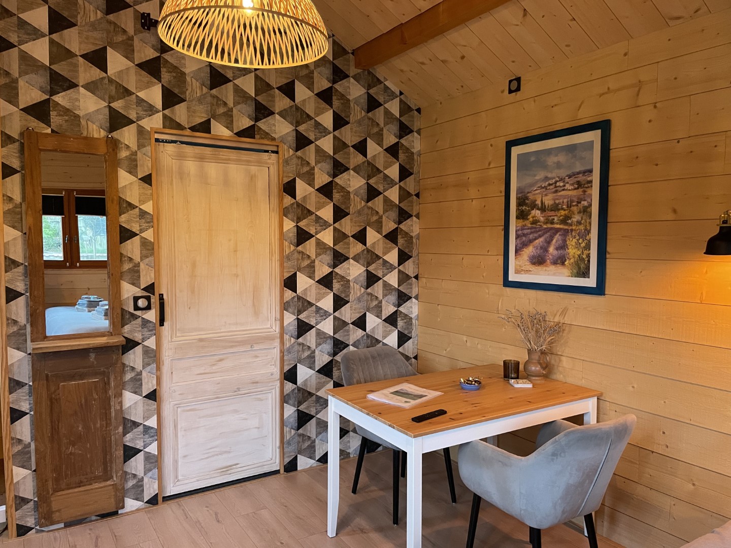Mas des Poutres — Tiny House avec spa à Valence (Drôme) à Valence — vue depuis la terrasse