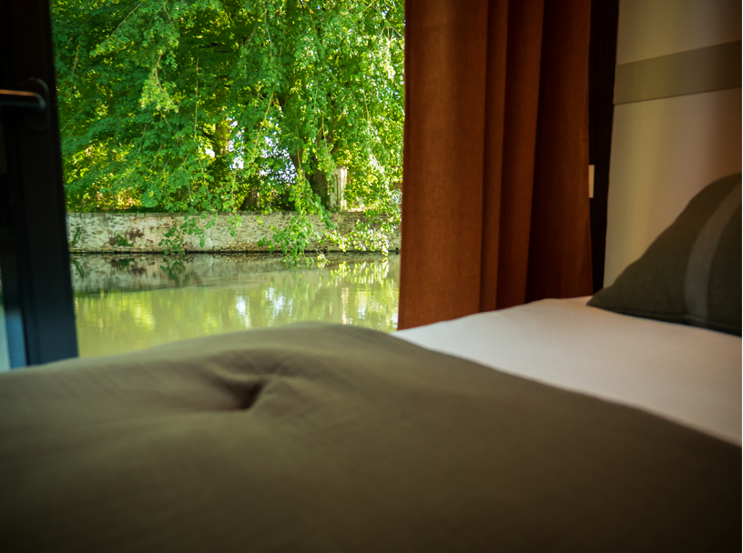 La cabane du pêcheur — Cabane sur pilotis avec spa à Seine-et-Marne à Serris — chambre