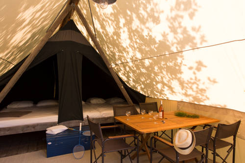Tente canadienne immersive au cœur de Rambouillet à Rambouillet — chambre