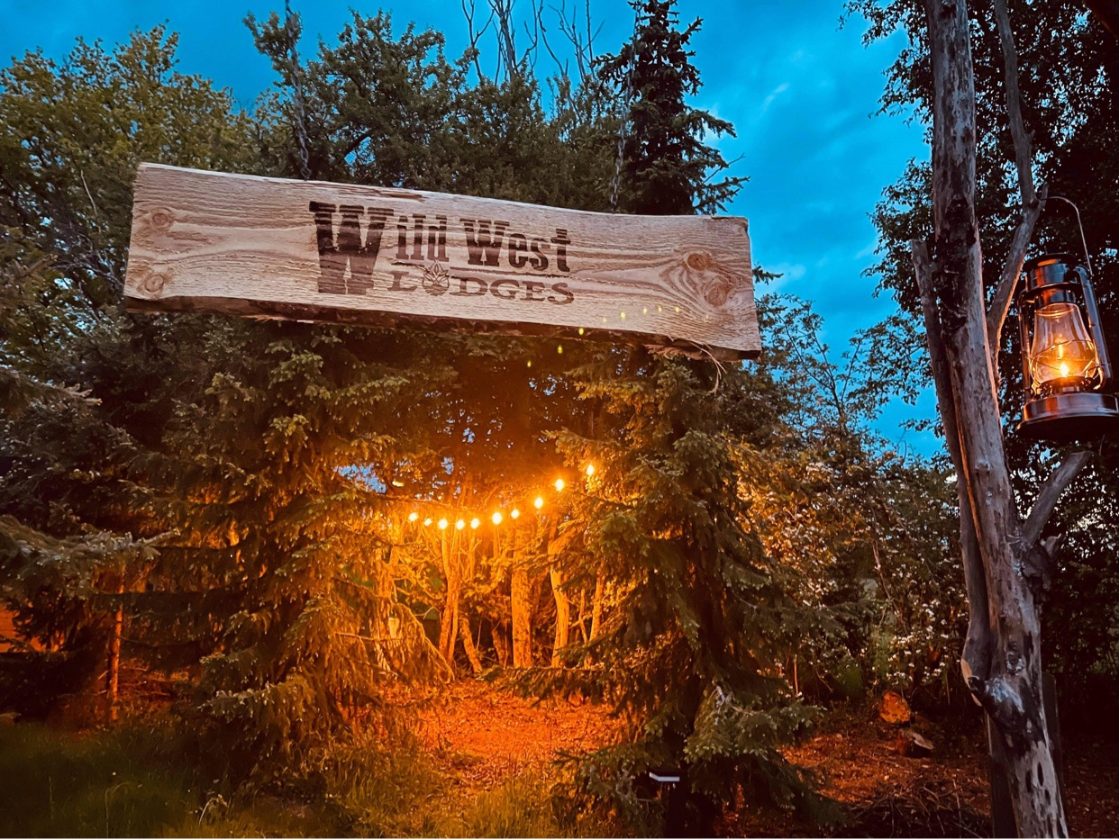 Prairie Schooner du Wild West Lodges & SPA — Roulotte avec spa à Côte-d'Or à Dijon — salle de bain