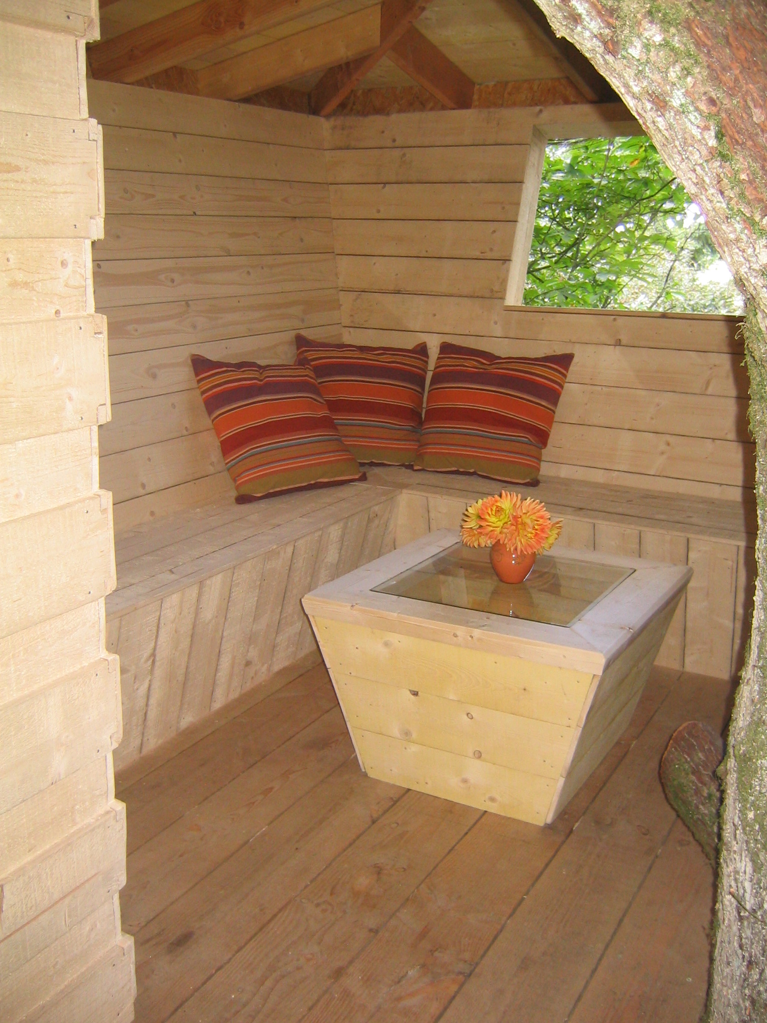 Cabane Hulotte — Nuit perchée à 8m dans les arbres en Mayenne à L'Orbière — chambre