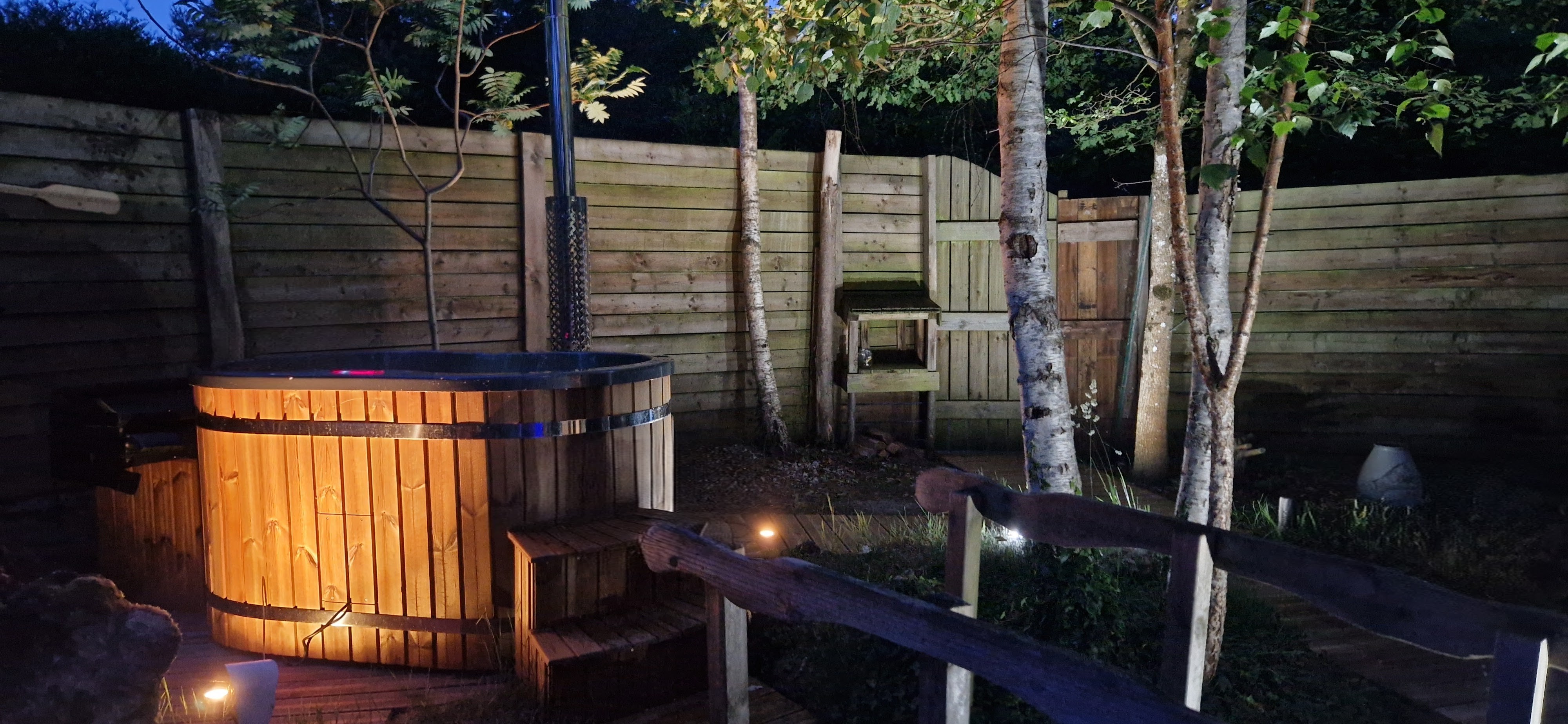 Évasion romantique dans une cabane avec spa en Picardie à Fere En Tardenois — vue depuis la terrasse