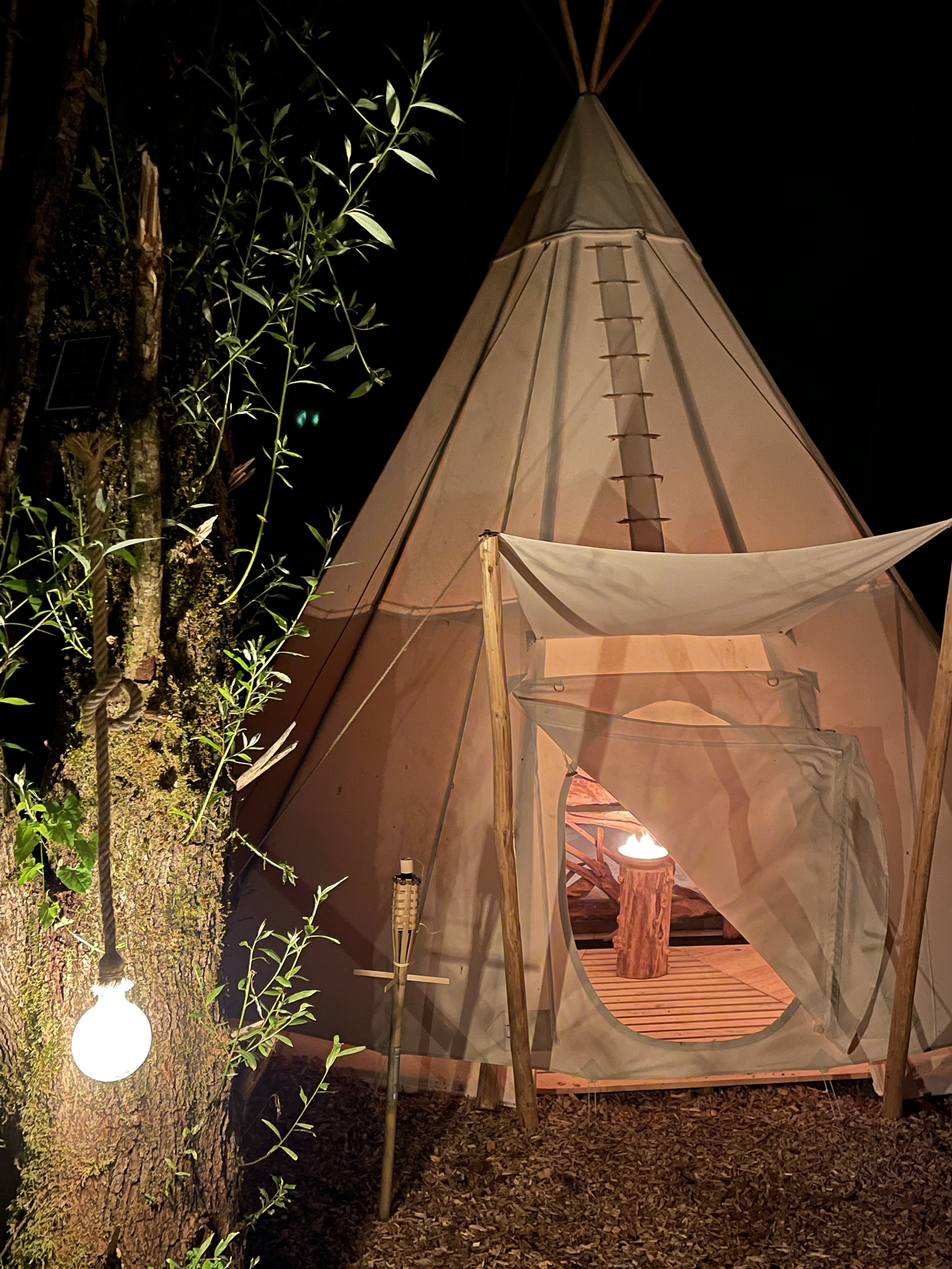 Tipi Leïka — Nuit romantique avec spa à Côte-d'Or à Dijon — salle de bain