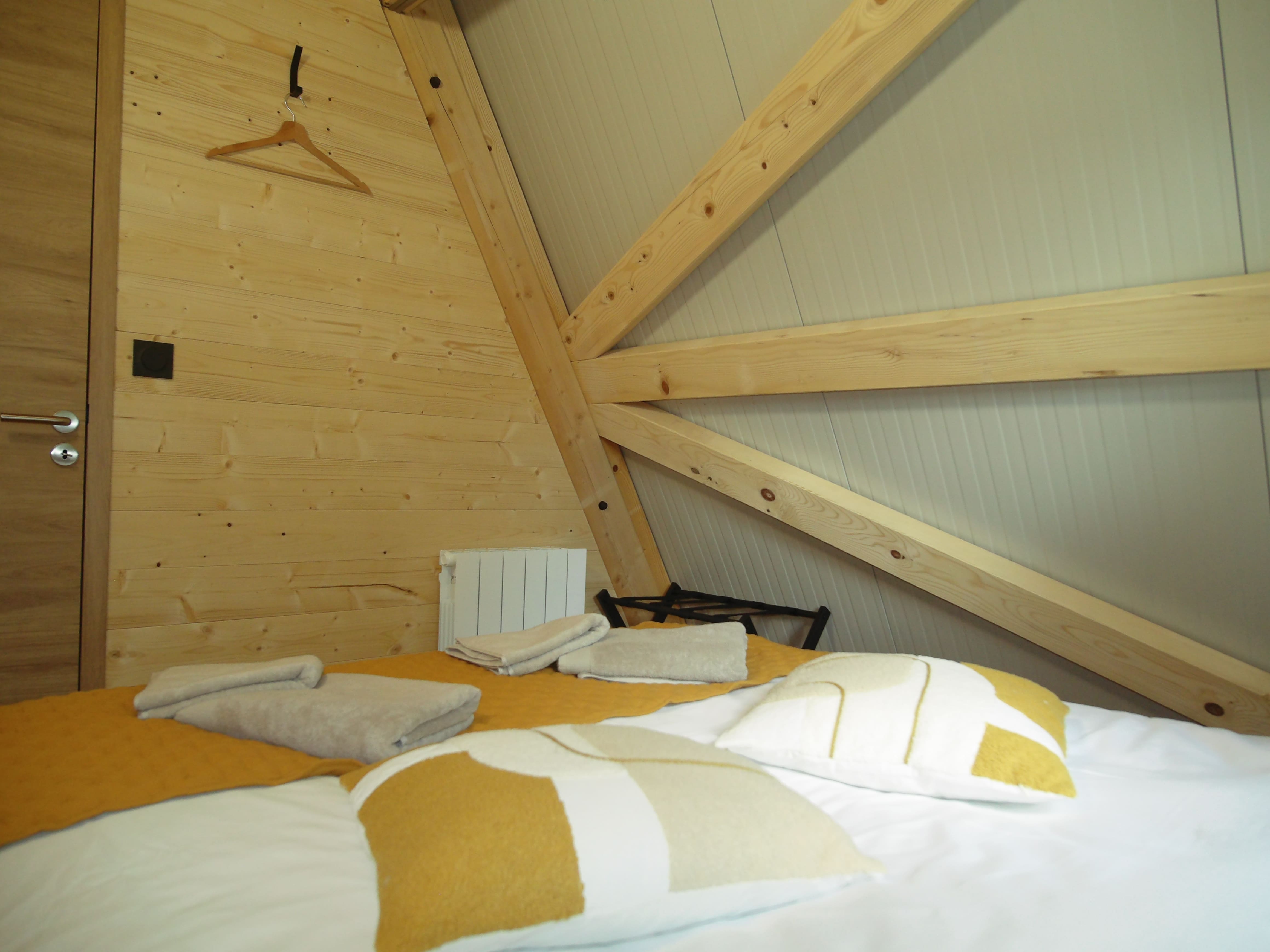 Le Tipi Nelly : un chalet enchanteur en Champagne-Ardenne à Blancs Coteaux — salle de bain