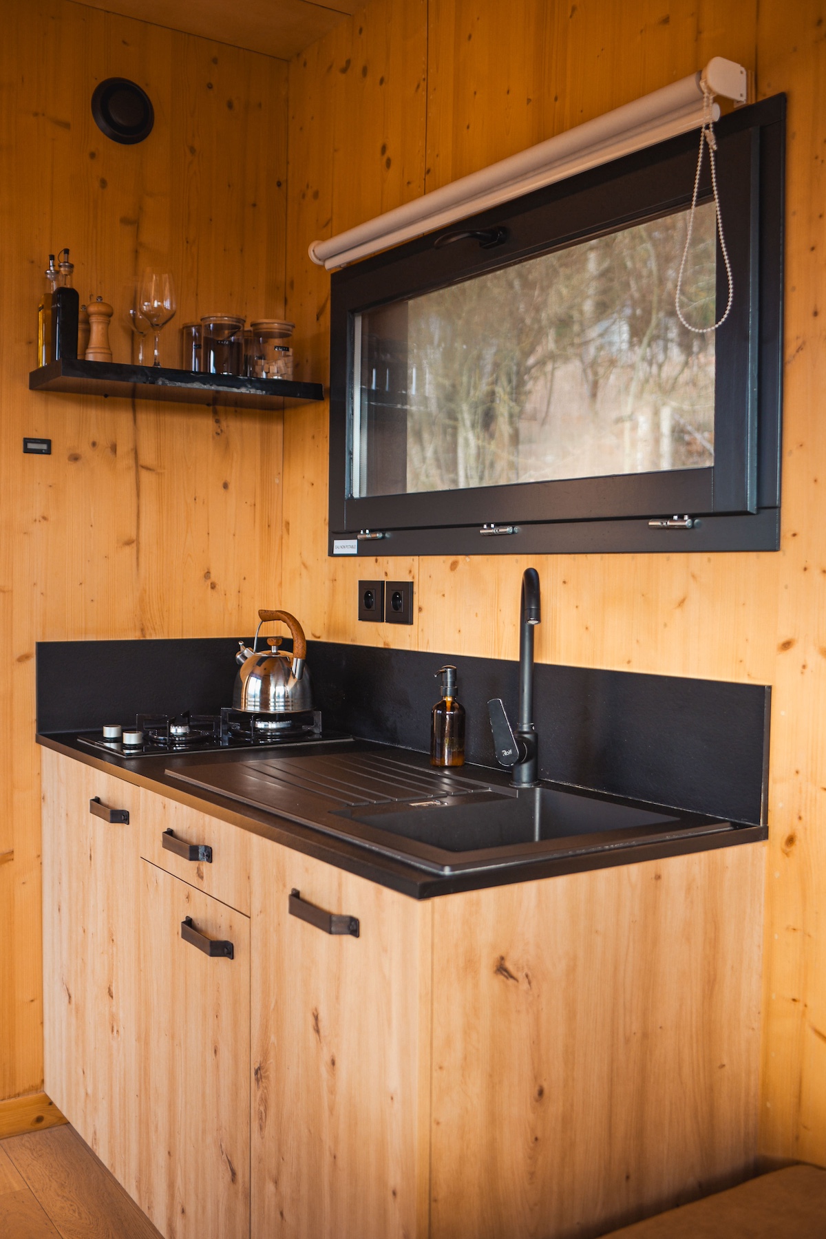 Parcel Tiny House — Séjour panoramique à 1h de Lyon à Saint-Étienne — salle de bain