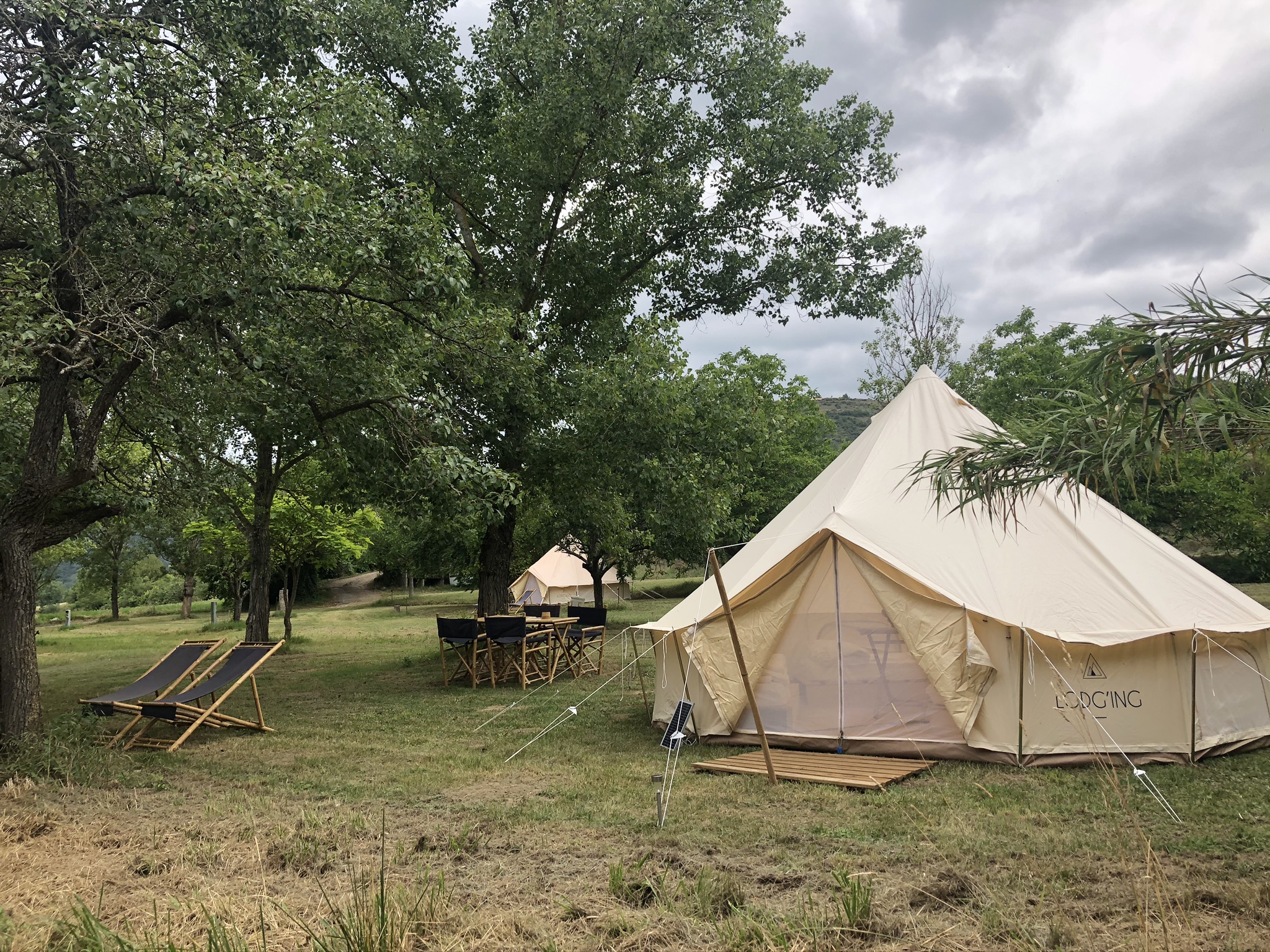 Lodge Vénus — Nuit insolite en tente à Lot à Saint-Cirgues — environnement naturel