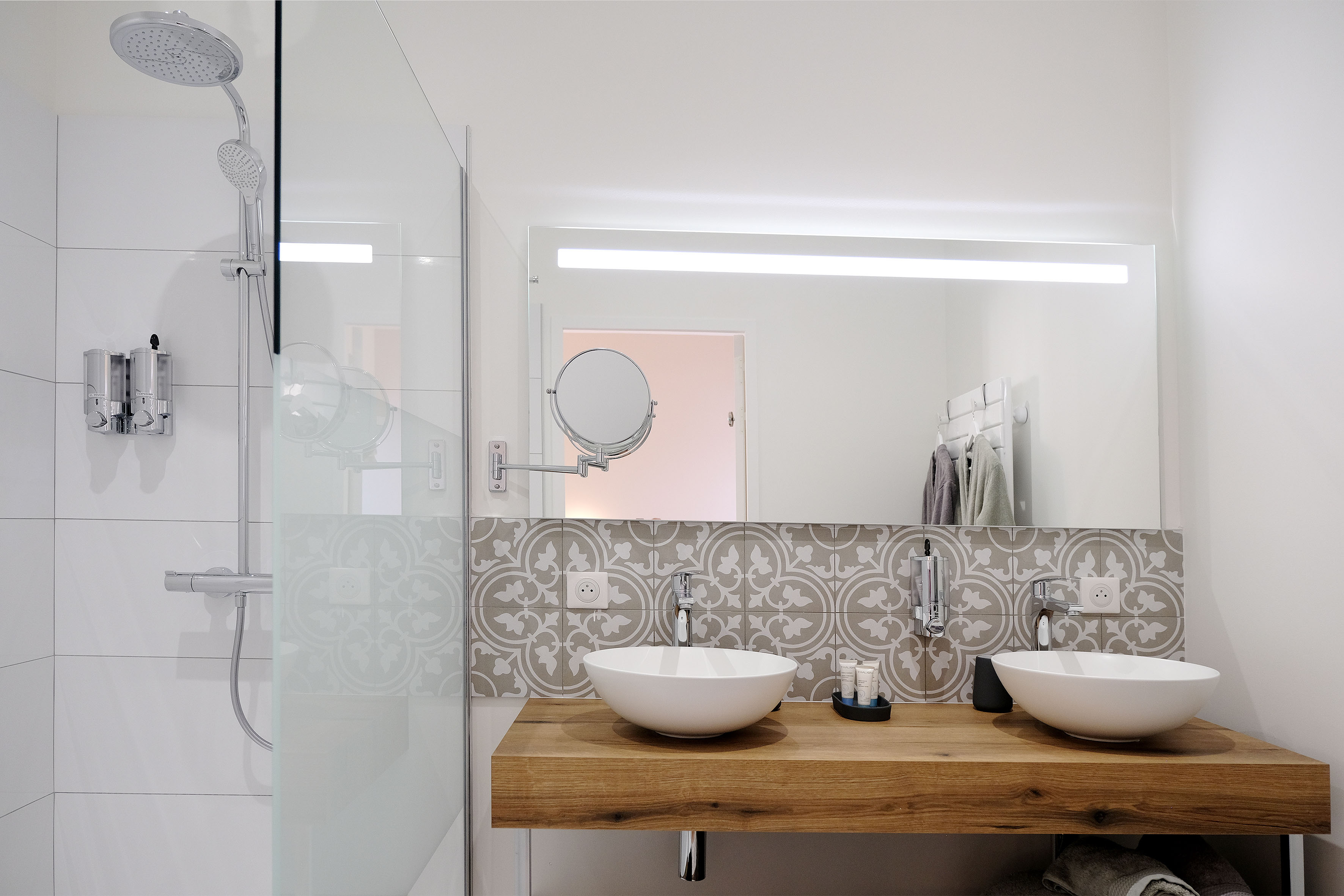 L'Aunisienne — Maison insolite avec spa à La Rochelle à La Rochelle — salle de bain