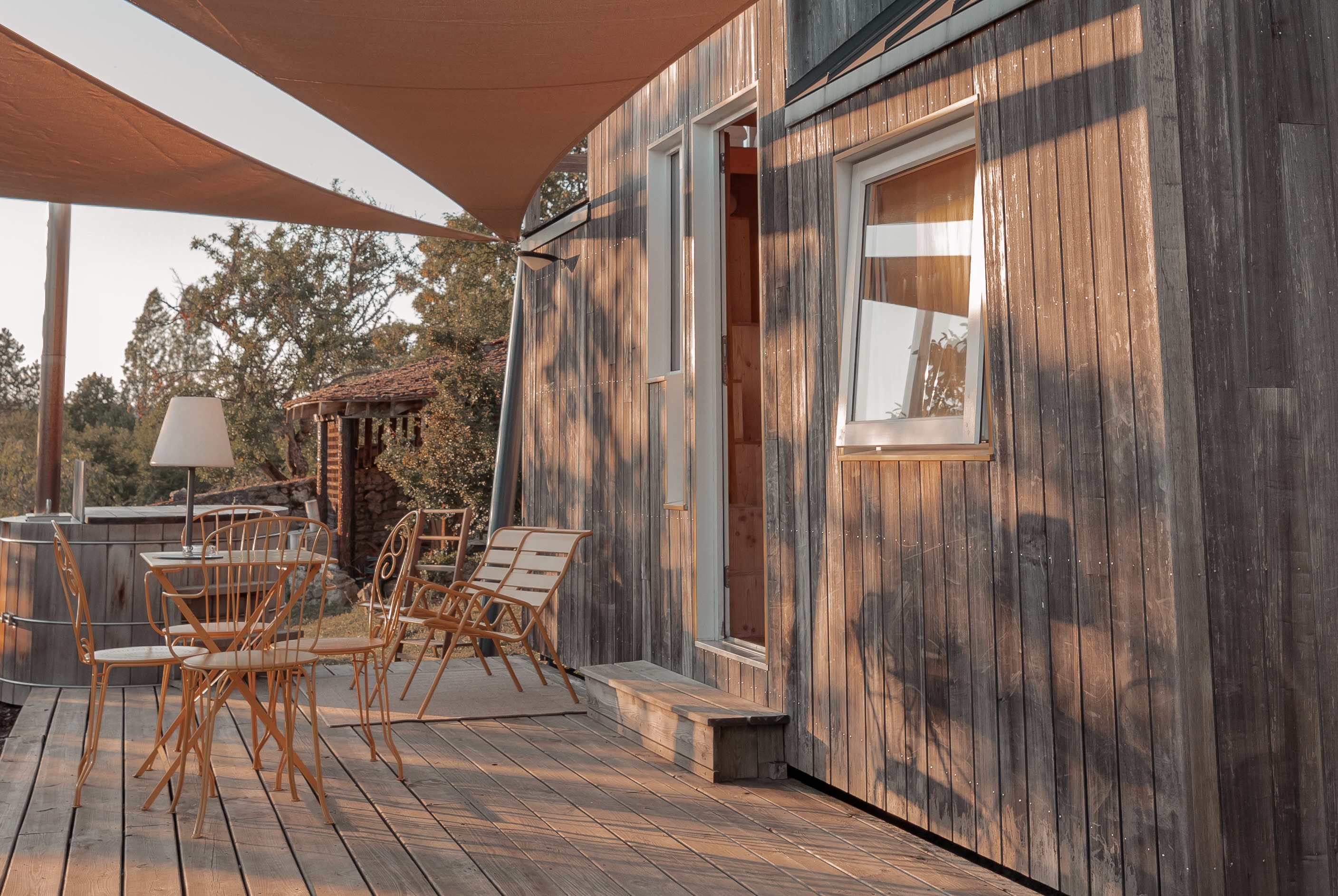 Cabotte Jaune & Spa — Tiny House avec terrasse à Saône-et-Loire à Genouilly — vue depuis la terrasse