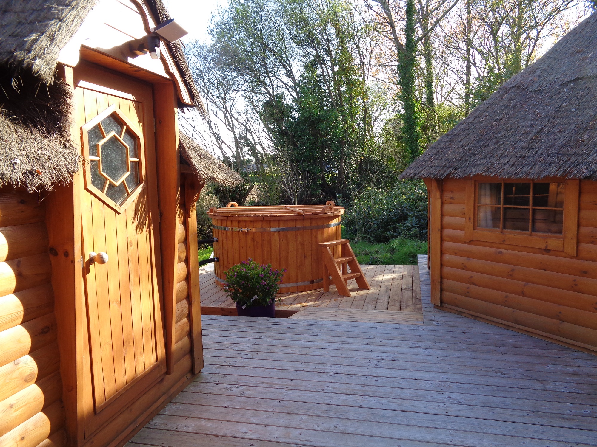 Kota Tribu Loisirs & Spa : une évasion sensorielle en Bretagne — Cabane à Pleumeur Bodou