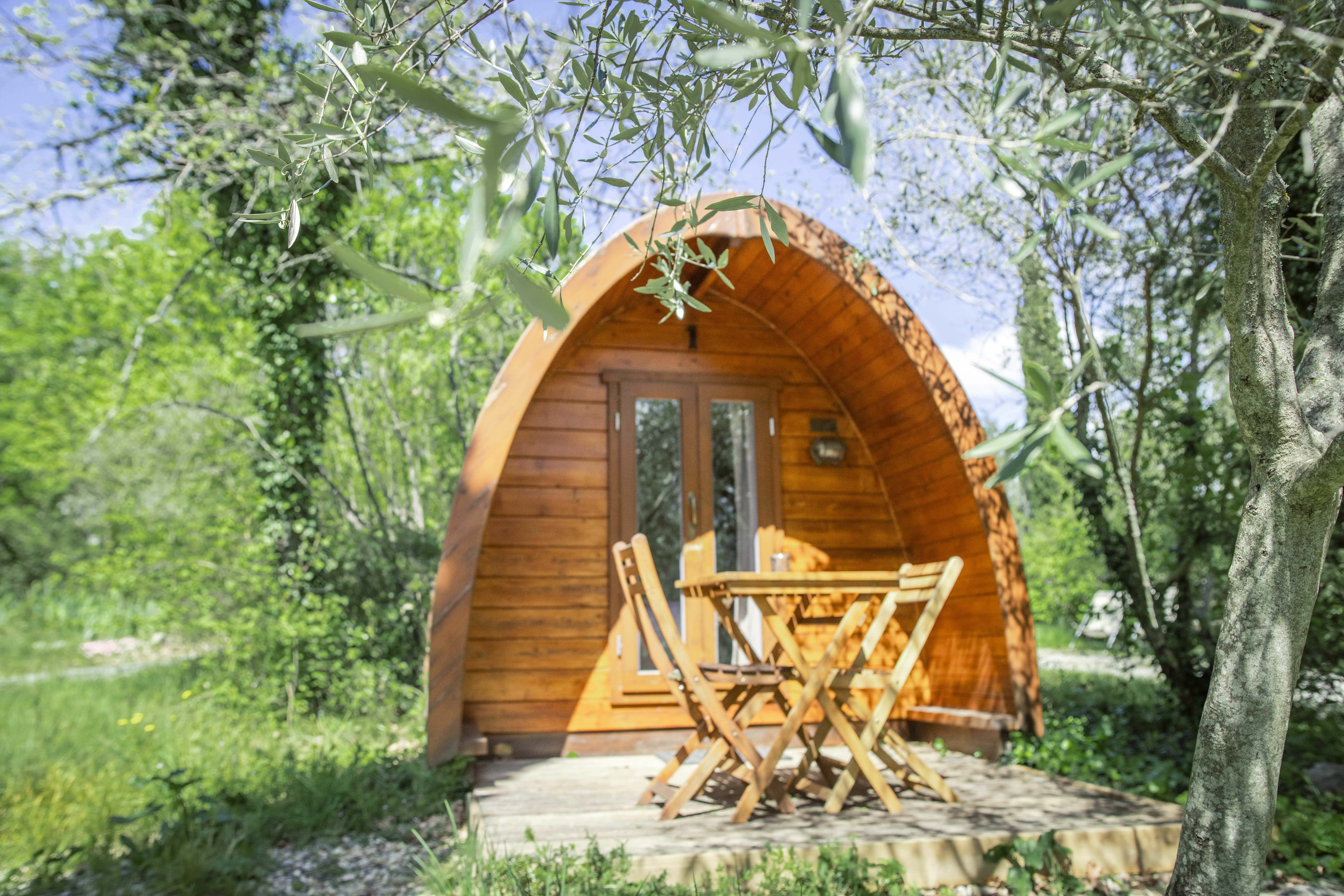 Séjournez dans un pod enchanteur en Rhône-Alpes à Vogüé — vue intérieure