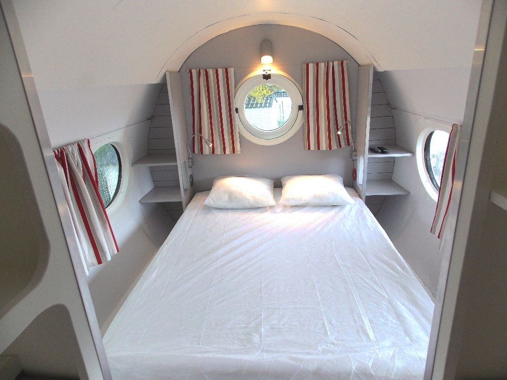 Avion GRUMMAN — Nuit unique dans un avion à Loire-Atlantique à La Baule-Escoublac — chambre