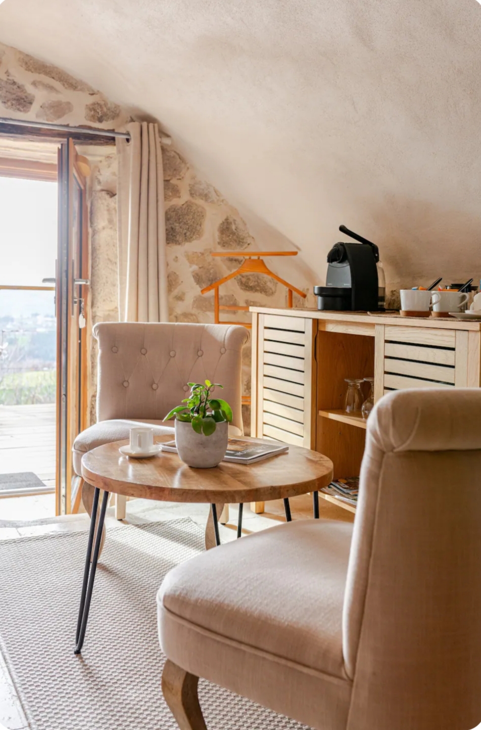 La chambre voûtée — Séjour romantique avec spa à Vernoux-en-Vivarais à Vernoux-en-Vivarais — salle de bain