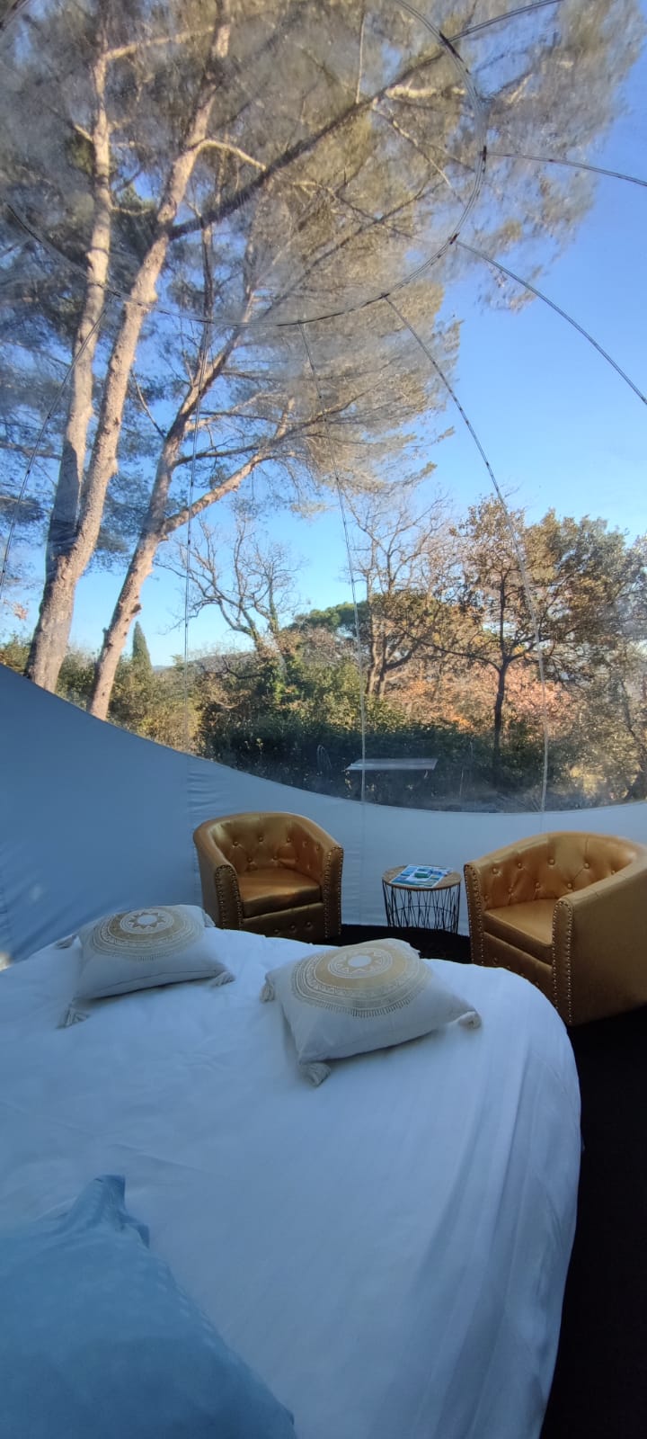 Bulle Liberty : une évasion en Provence-Alpes-Côte d'Azur à Carnoules — salle de bain