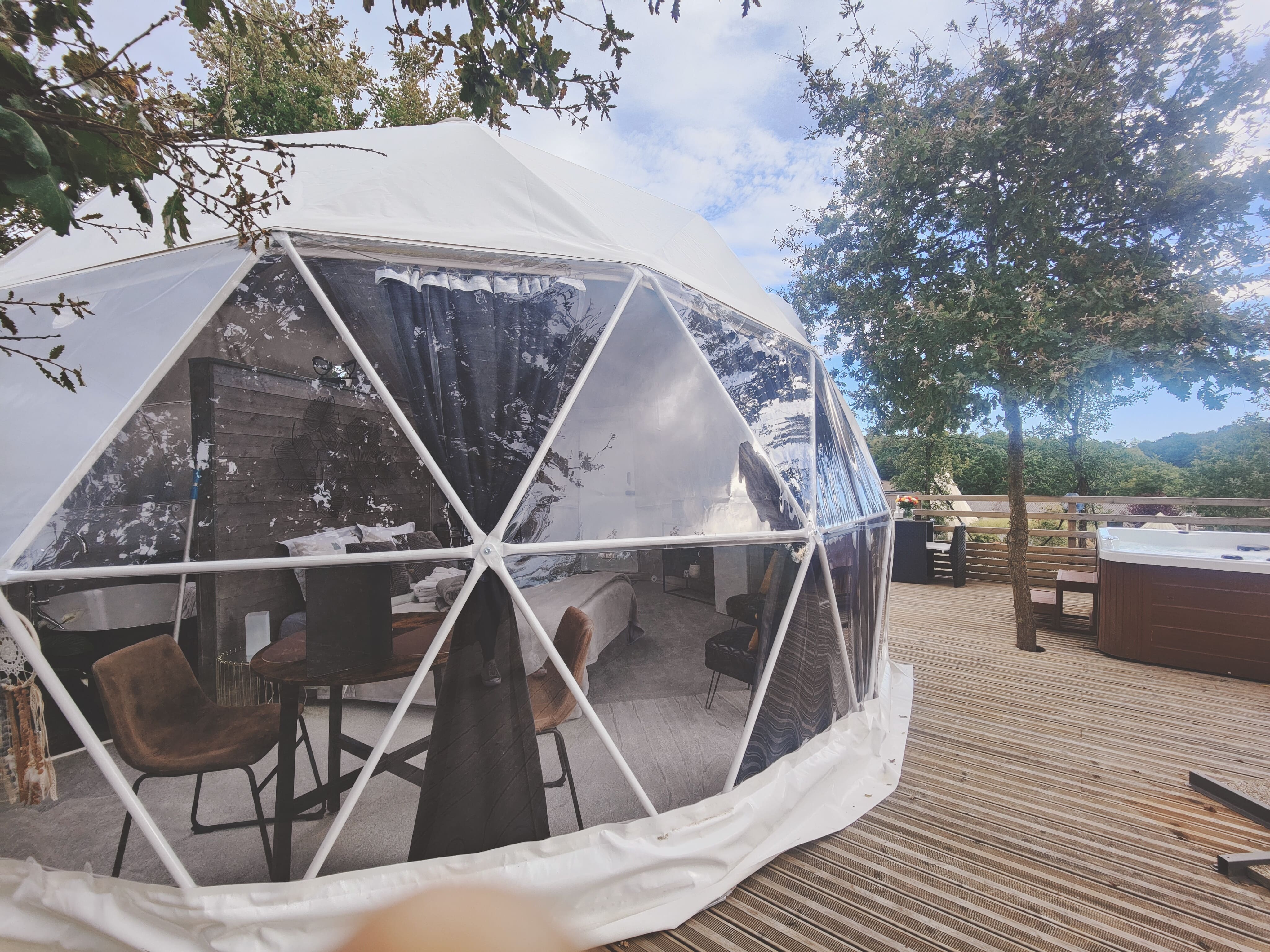 Dôme Évasion — Nuit étoilée avec spa à Lot-et-Garonne à Agen — chambre