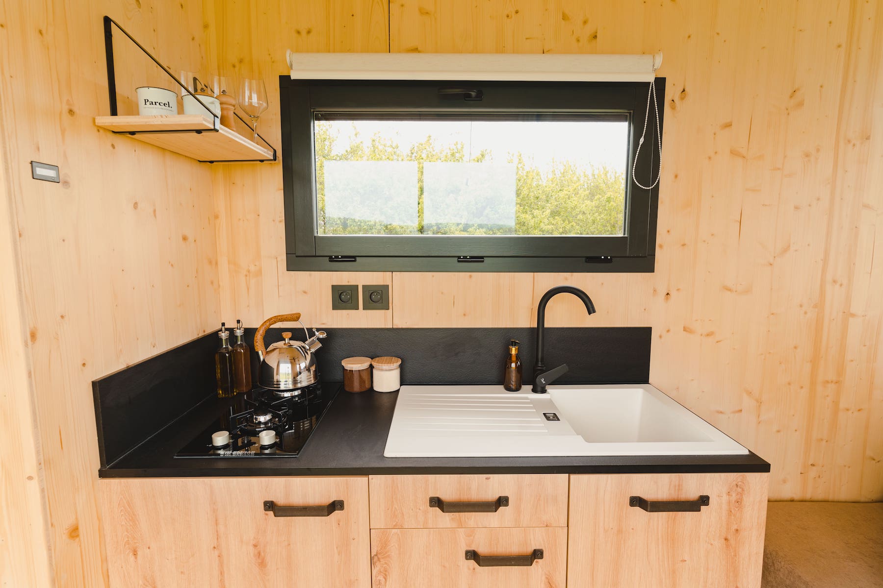 Parcel Tiny House — Évasion cosy avec spa à Deauville à Deauville — chambre