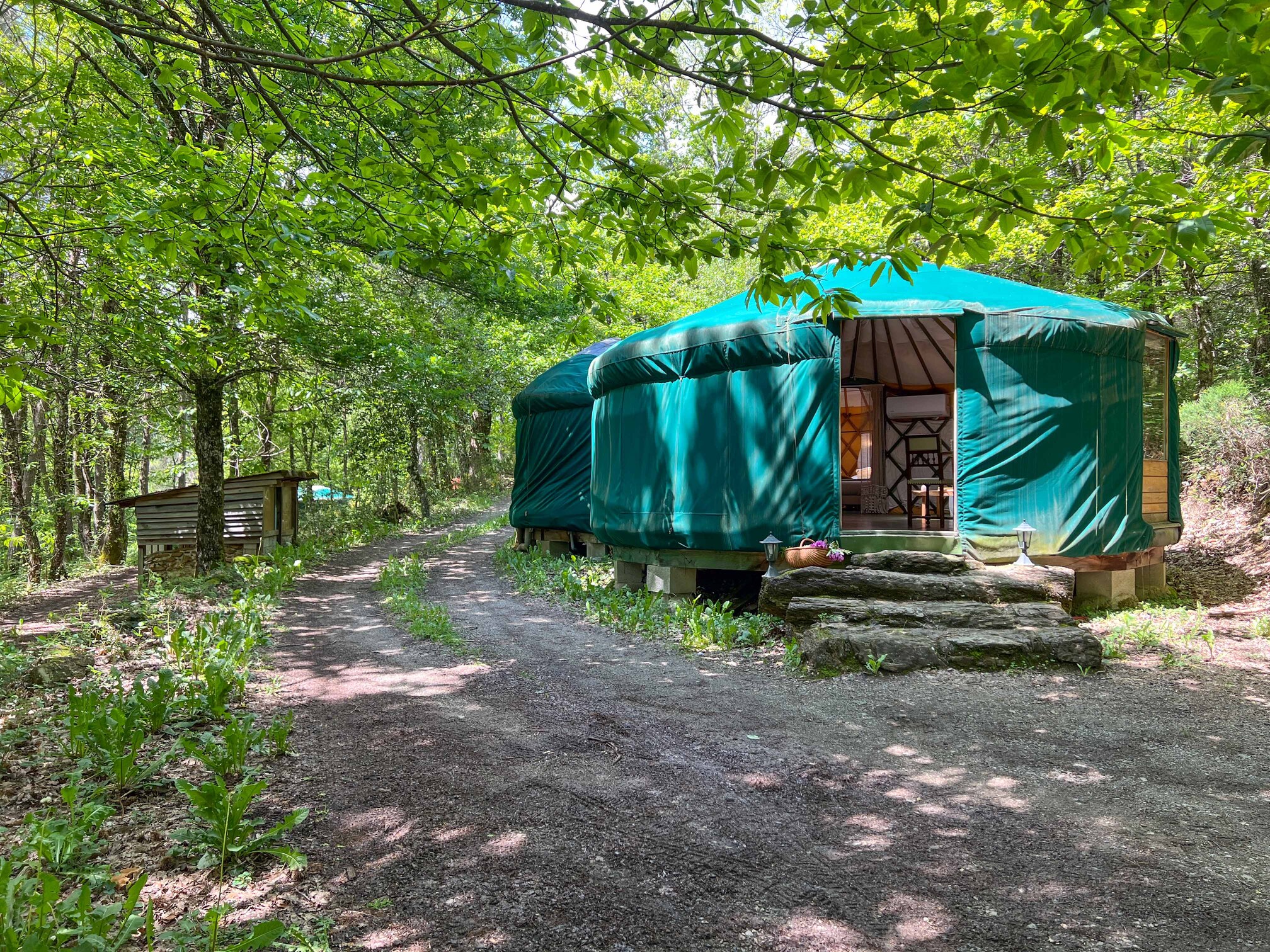 La Love Yourte : une immersion au cœur de l'Auvergne à Vitrac — vue intérieure
