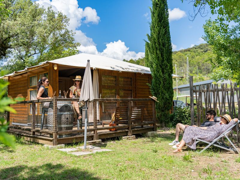 Cabane Vigneronne — Séjour avec spa au Domaine d'Anglas dans l'Hérault à Clermont-l'Hérault — espace de vie